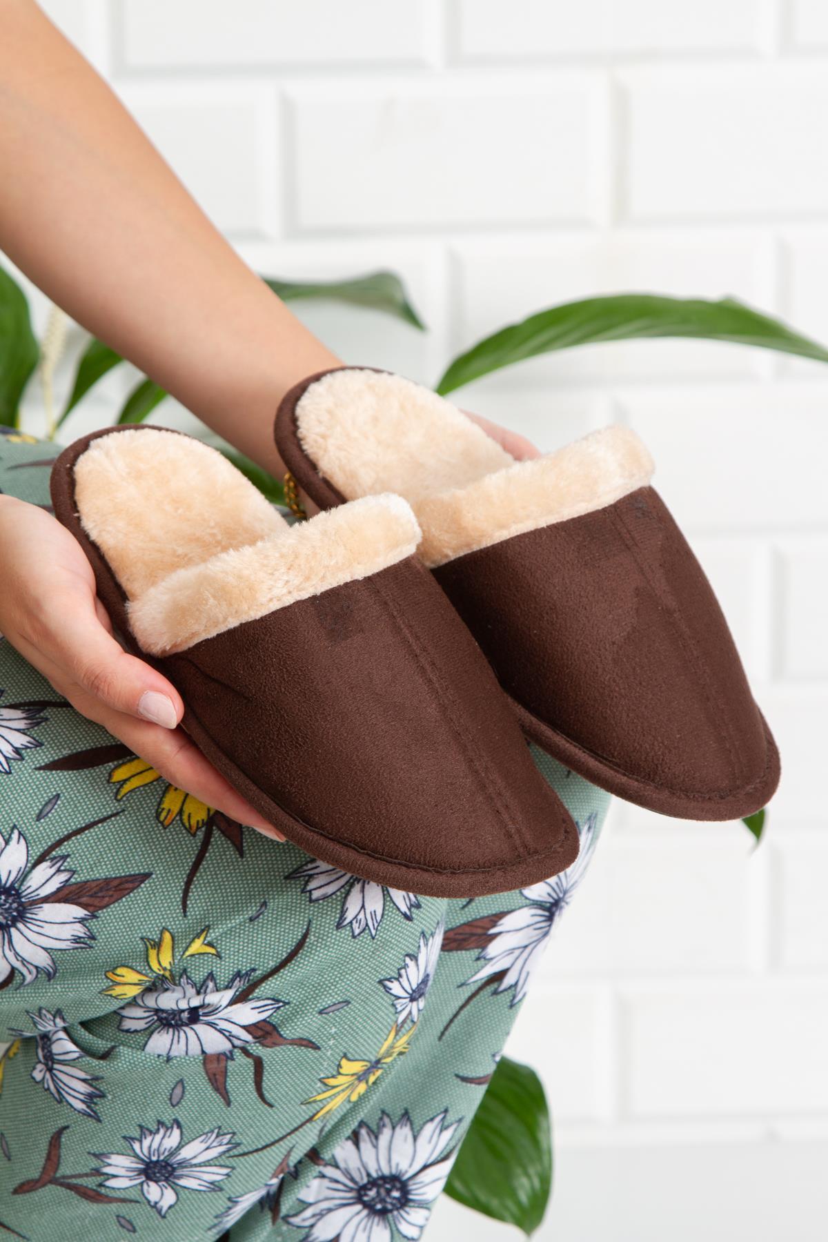 Modafrato Pufidi Kapalı Yünlü Unisex Ev Terliği Kışlık Terlik Kahve
