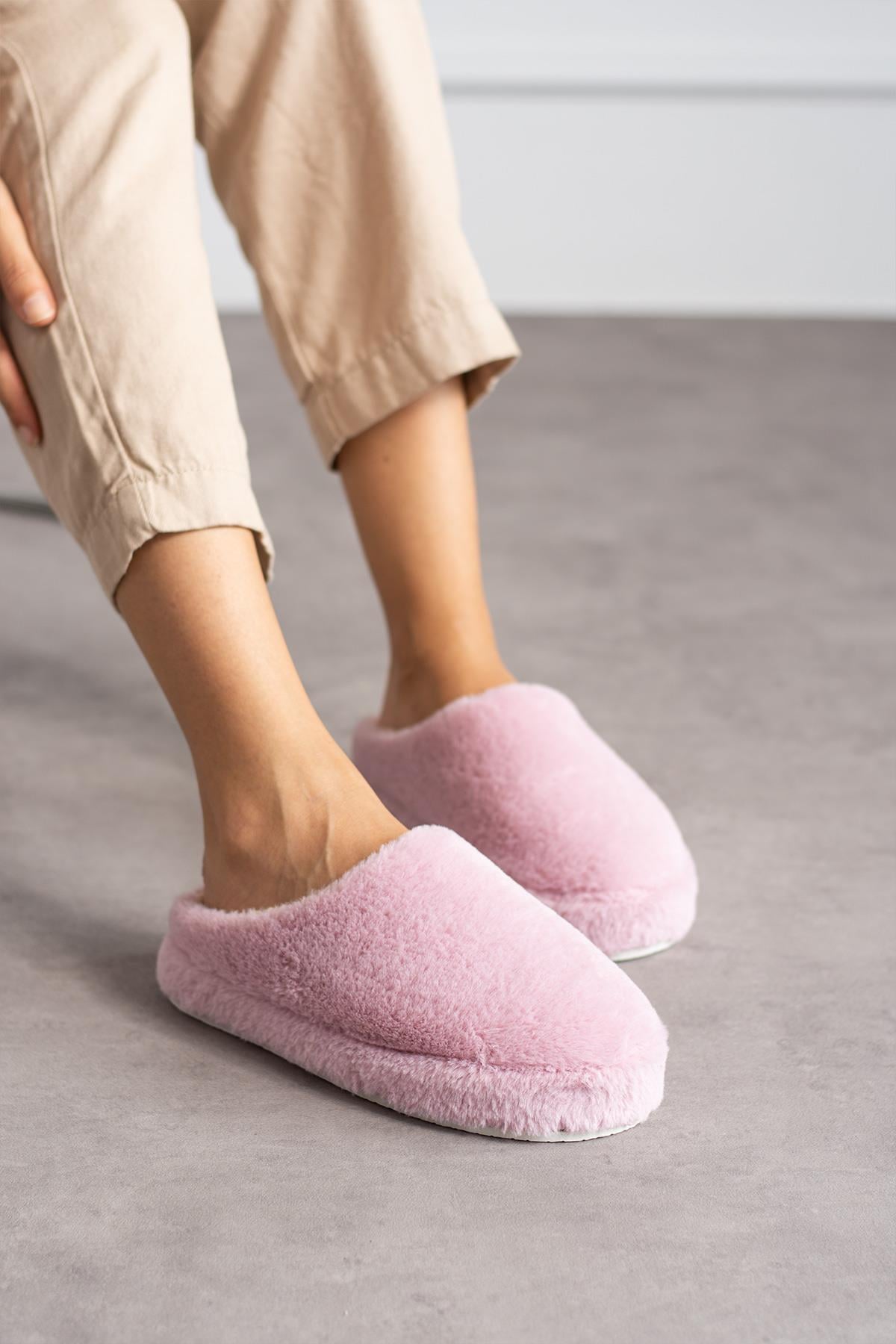 Modafrato TÜYLÜ PELUŞ Kadın Ev Terliği Kışlık Terlik Sessiz Taban Pudra