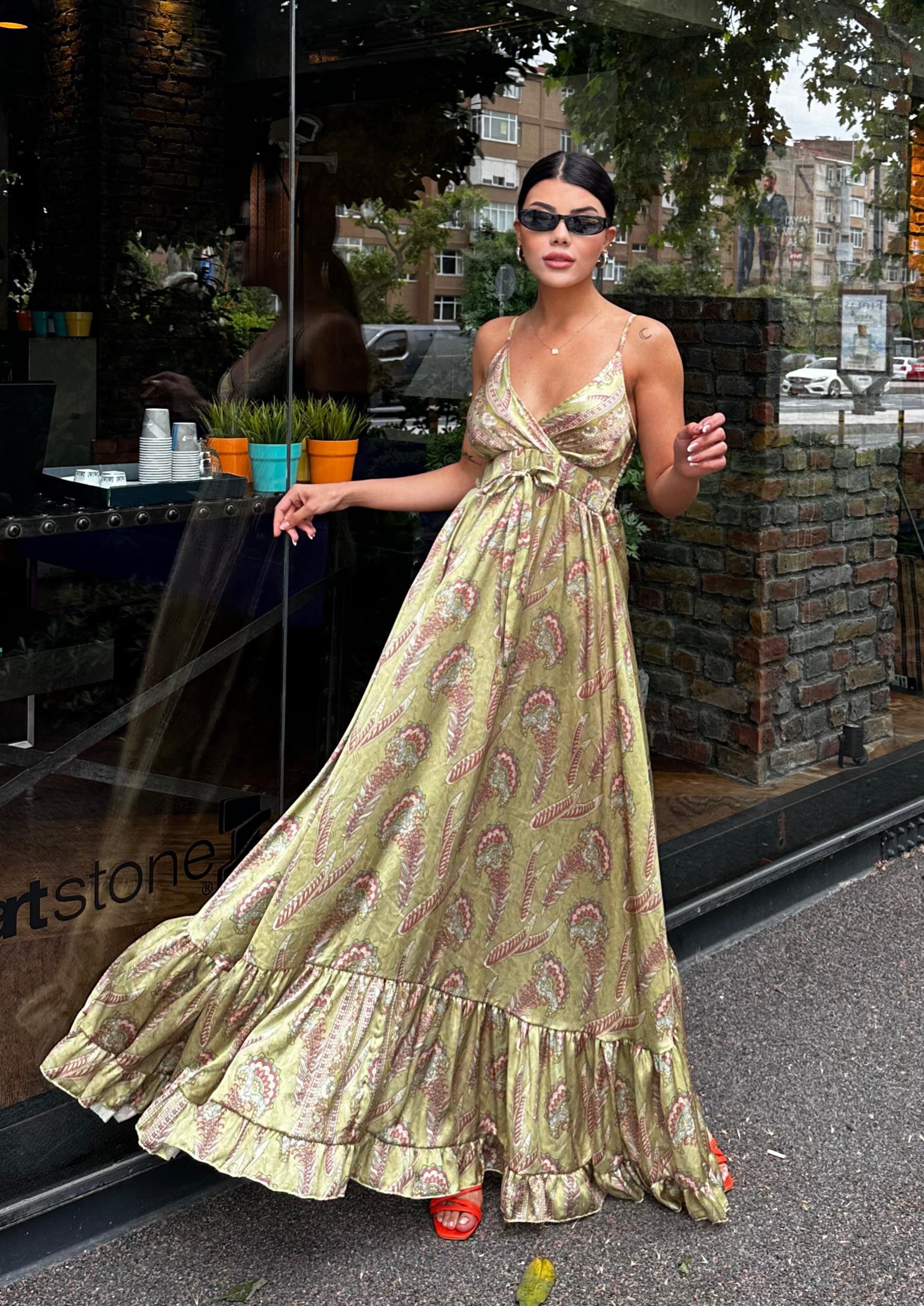 Etnik Desen İpek Elbise Yağ Yeşili