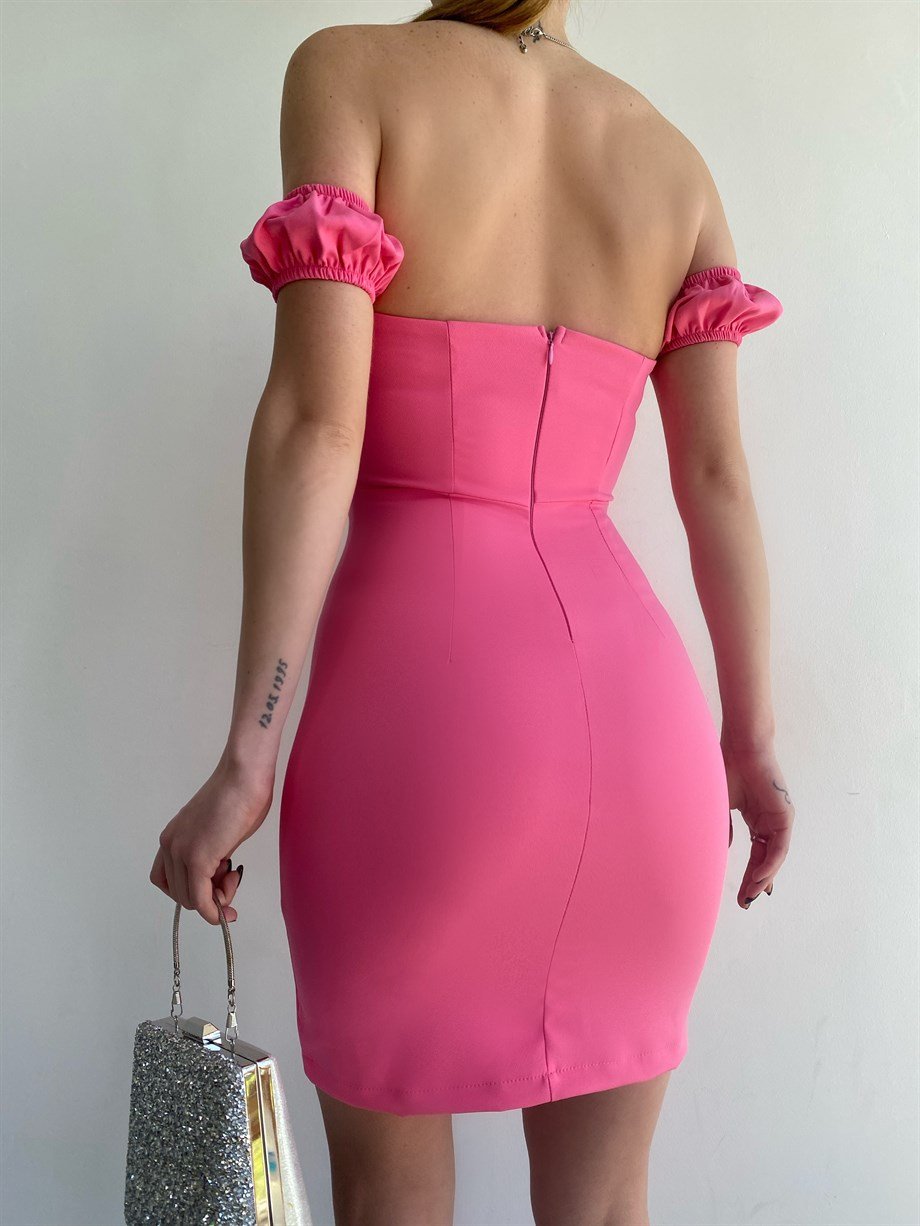 Milan Elbise Pembe