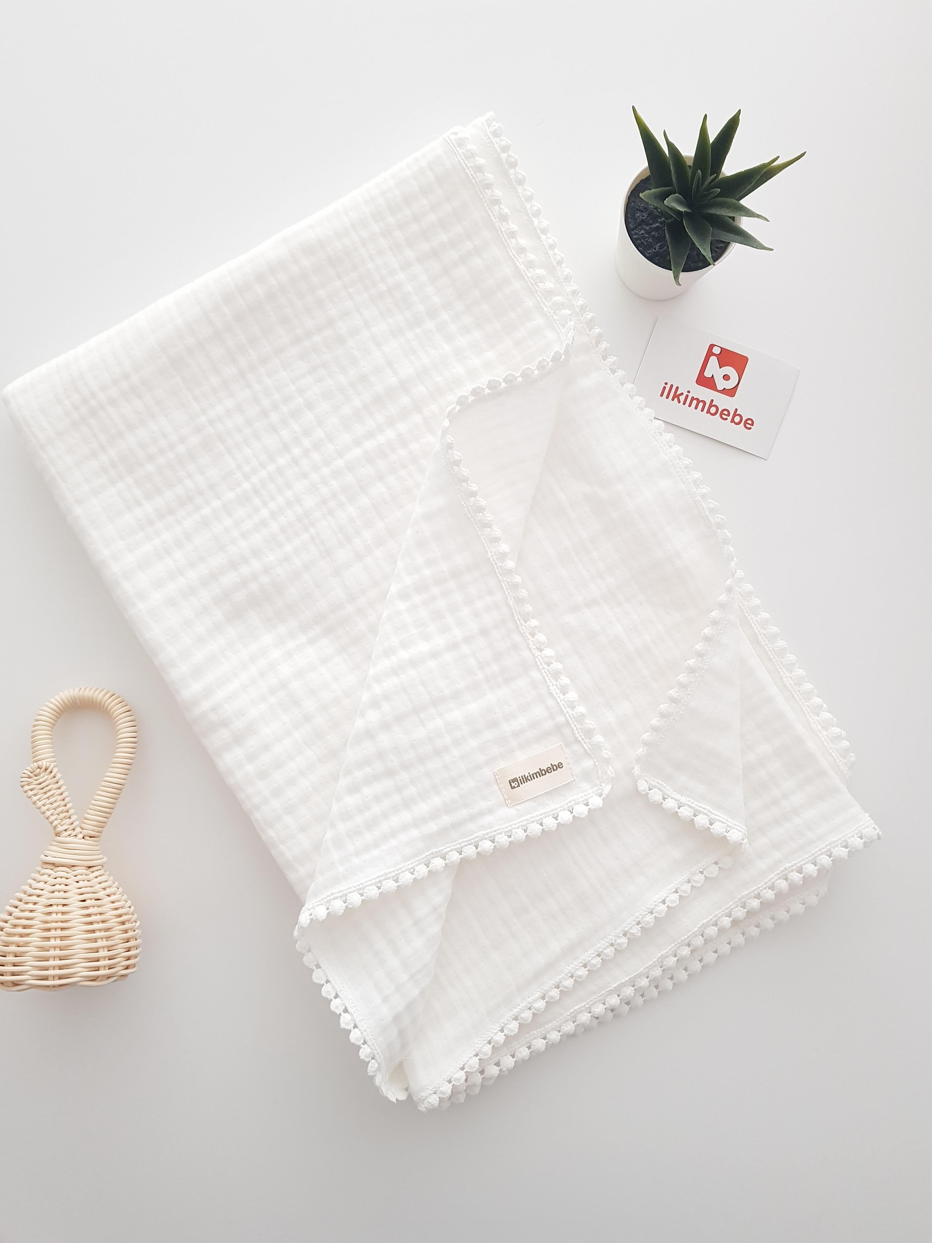 4 Katlı Ponponlu Müslin Bebek Battaniyesi 100x100 - BATTANİYE&ALT AÇMA