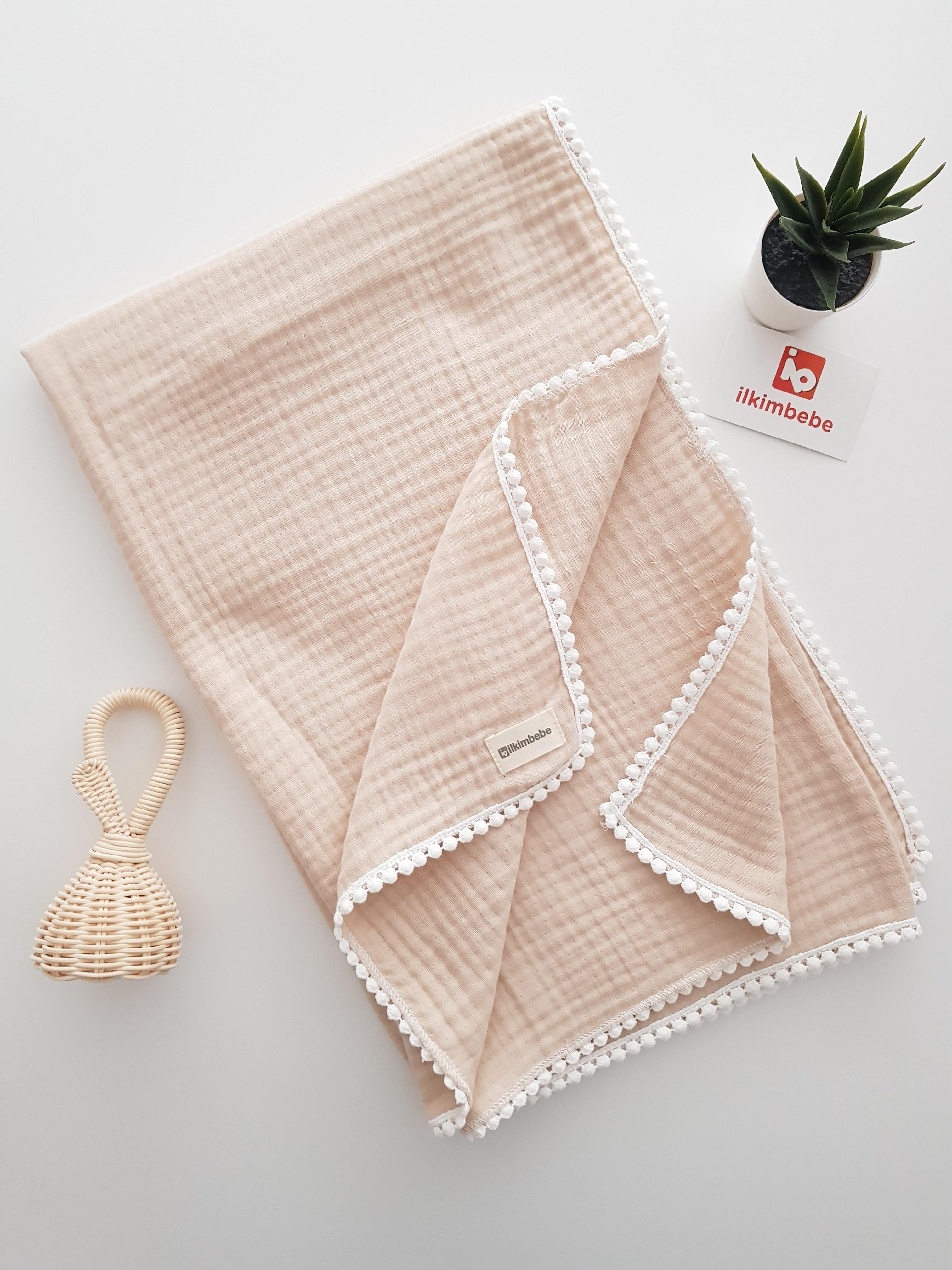 4 Katlı Ponponlu Müslin Bebek Battaniyesi 100x100 - BATTANİYE&ALT AÇMA