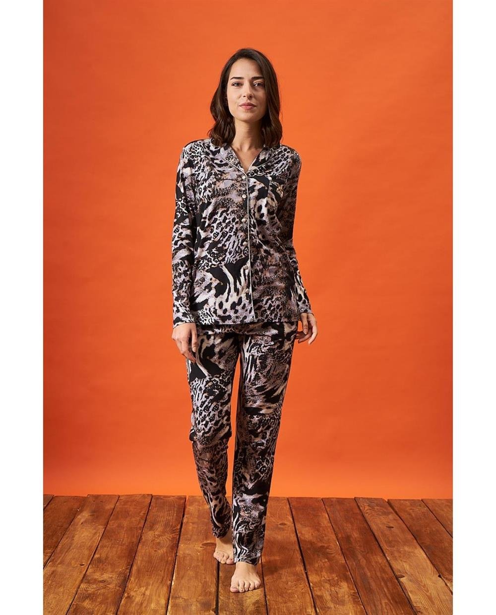 Önden Düğmeli Leopar Pijama Takımı - KADIN