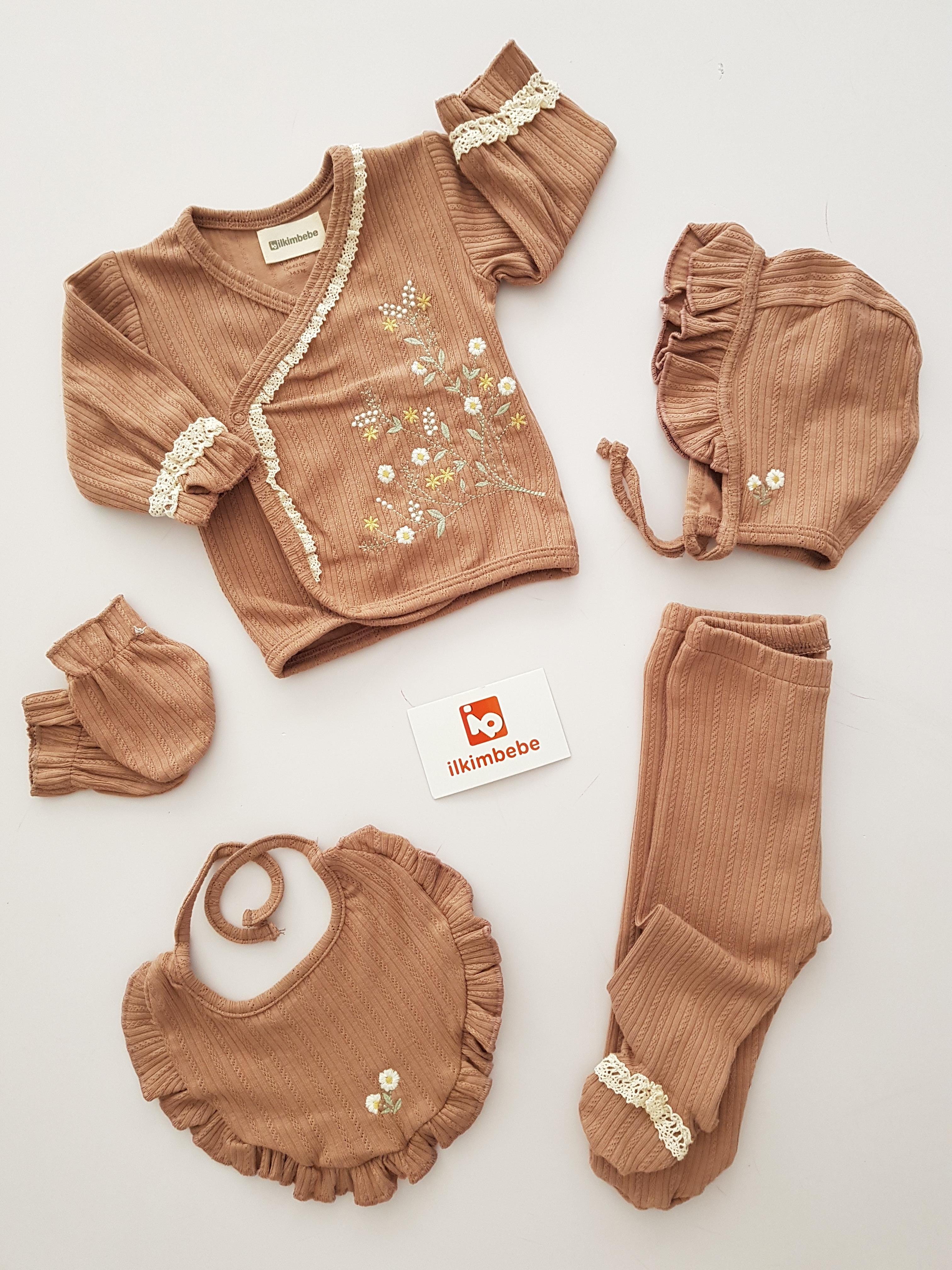 Papatya İşlemeli 5li Set - KIZ BEBEK