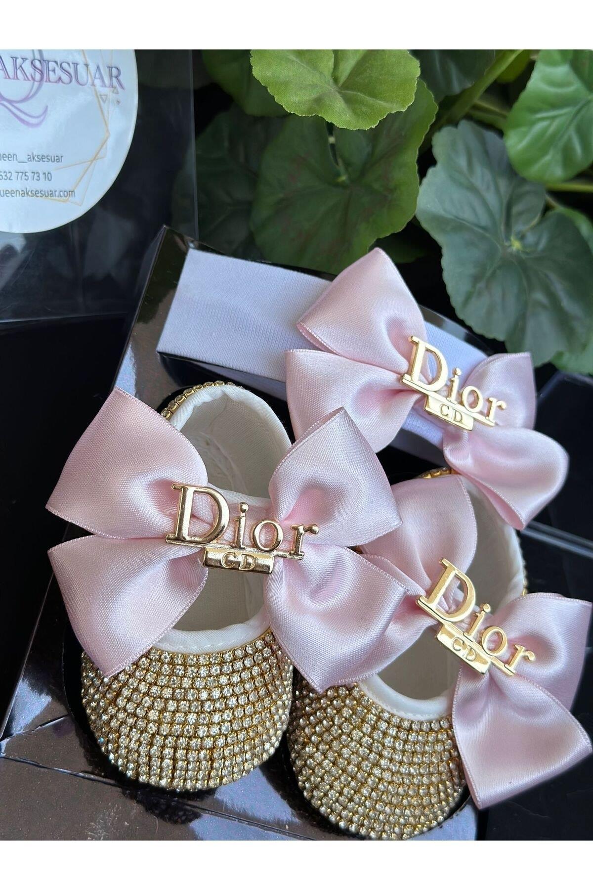 Lüks marka moda broşlu kristal taşlı pembe fiyonk kız bebek tasarım ayakkabı patik saç bantı