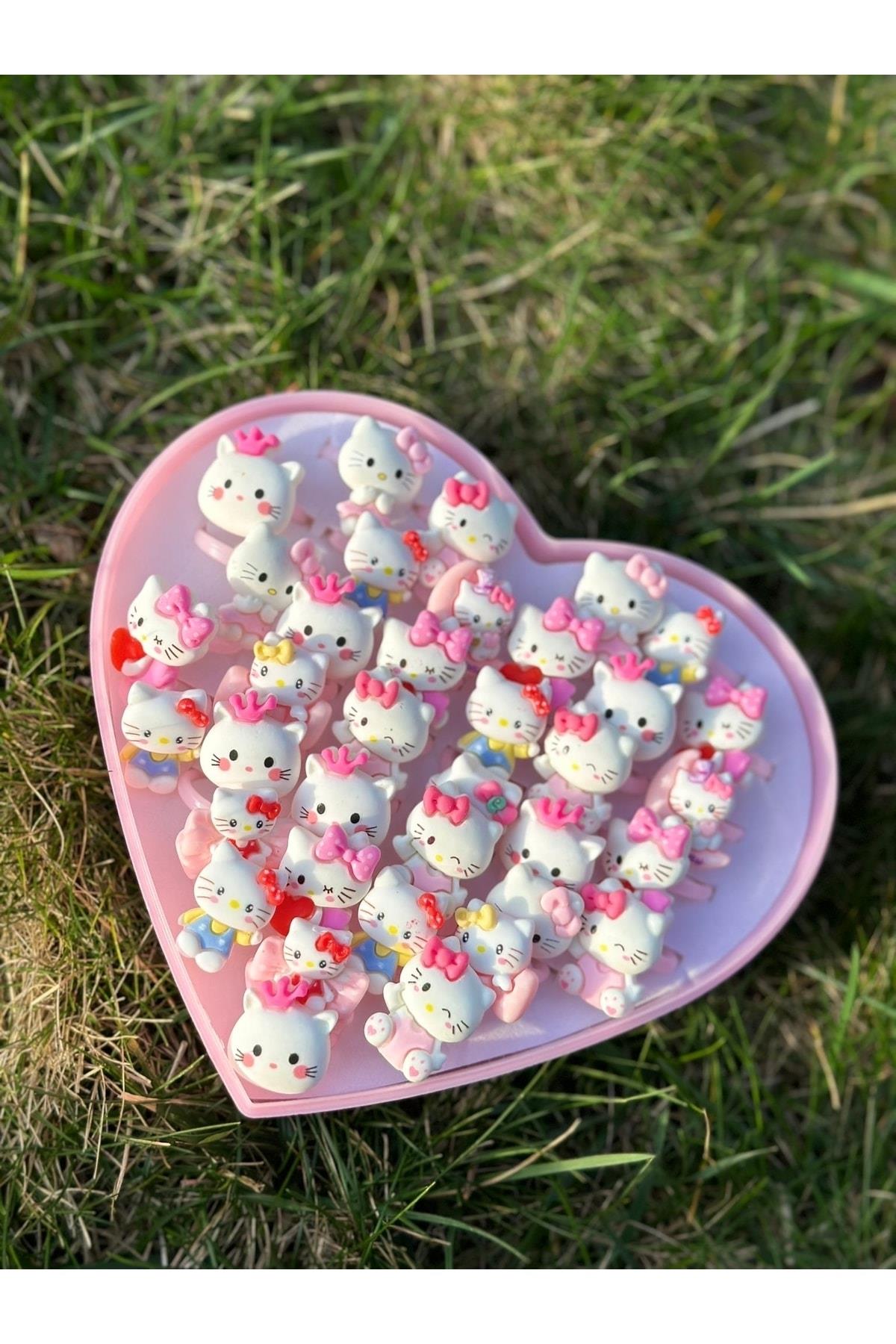 Sevimli Hello Kitty Kedicik Kedili Karışık 5 Li Ayarlanabilir Kız Çocuk 3d Boyutlu Yüzük Seti