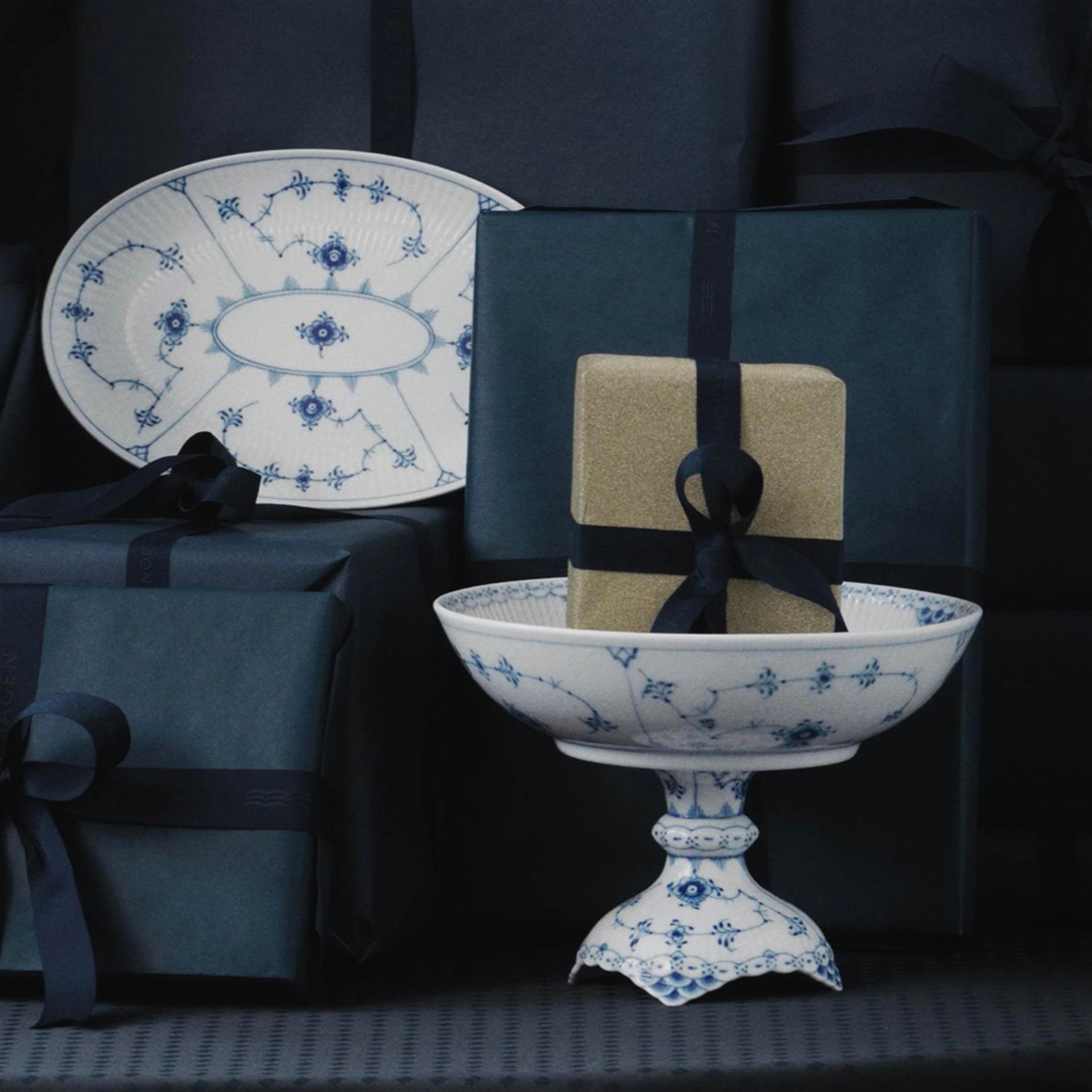 ROYAL COPENHAGEN Oval Servis Tabağı 23 cm Blue Fluted Plain