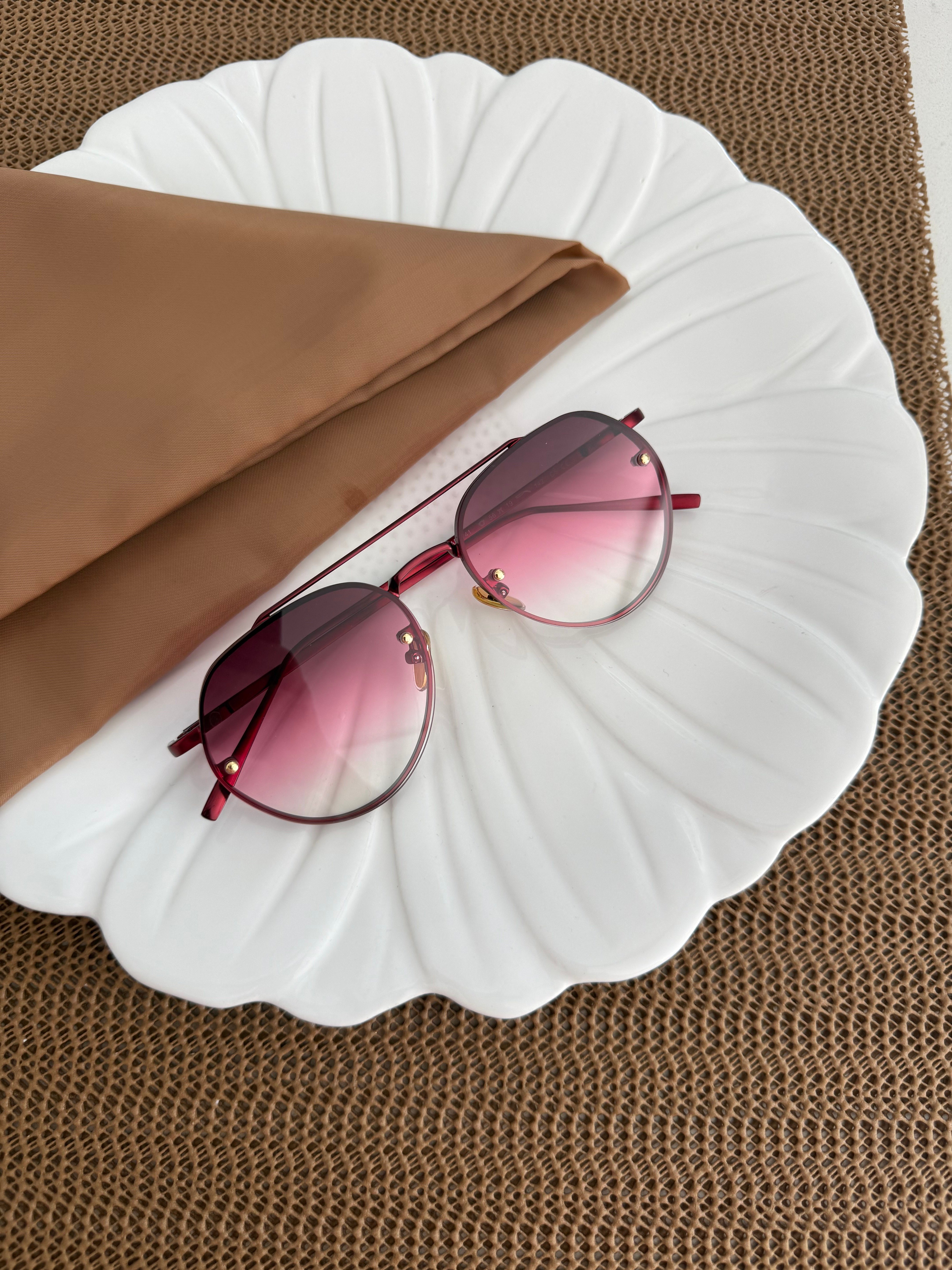 Lotus Bordo