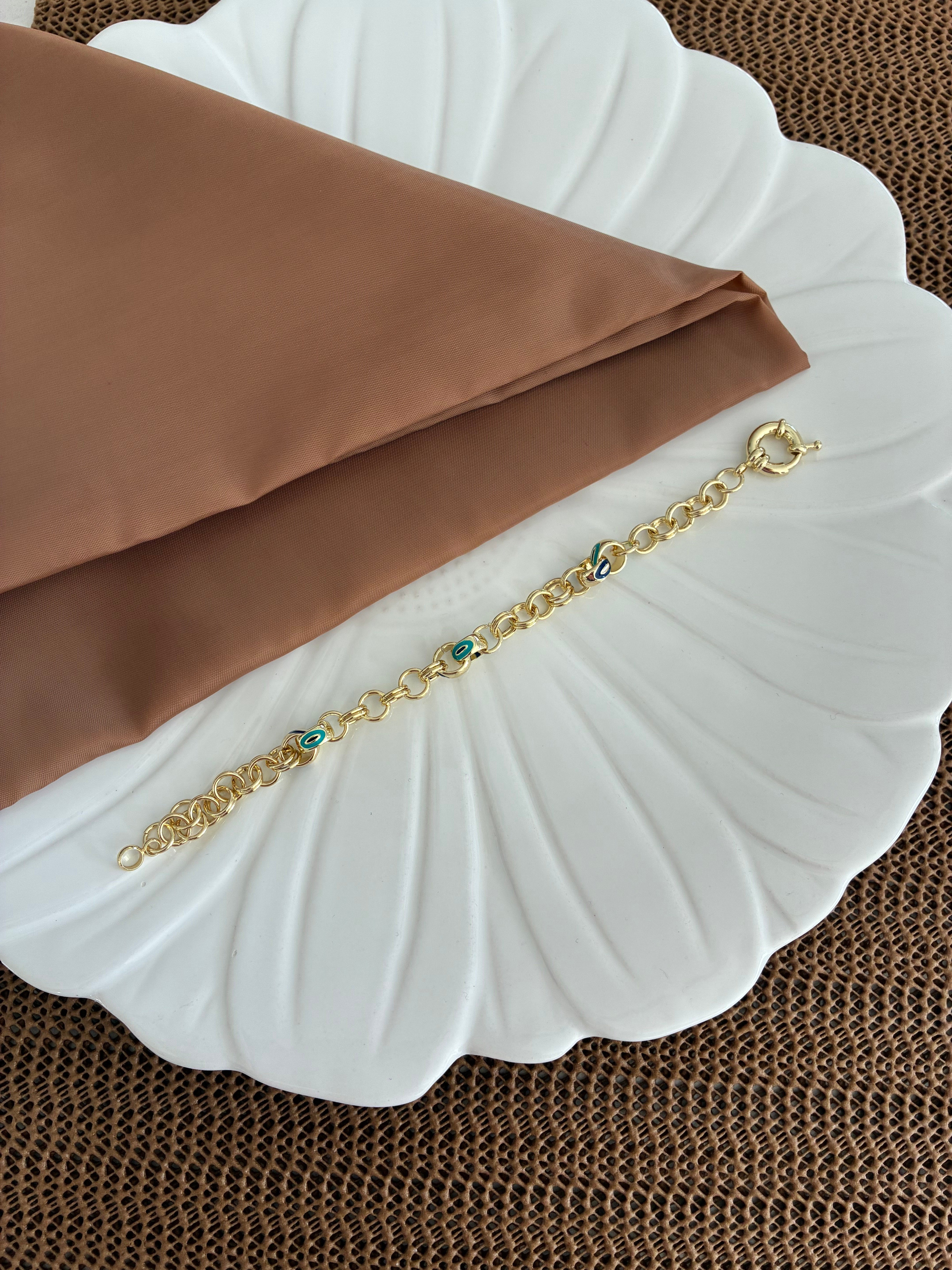Özel Seri Gold İç İçe Geçme Zincirli Nazar Mineli Dümen Uçlu Bileklik