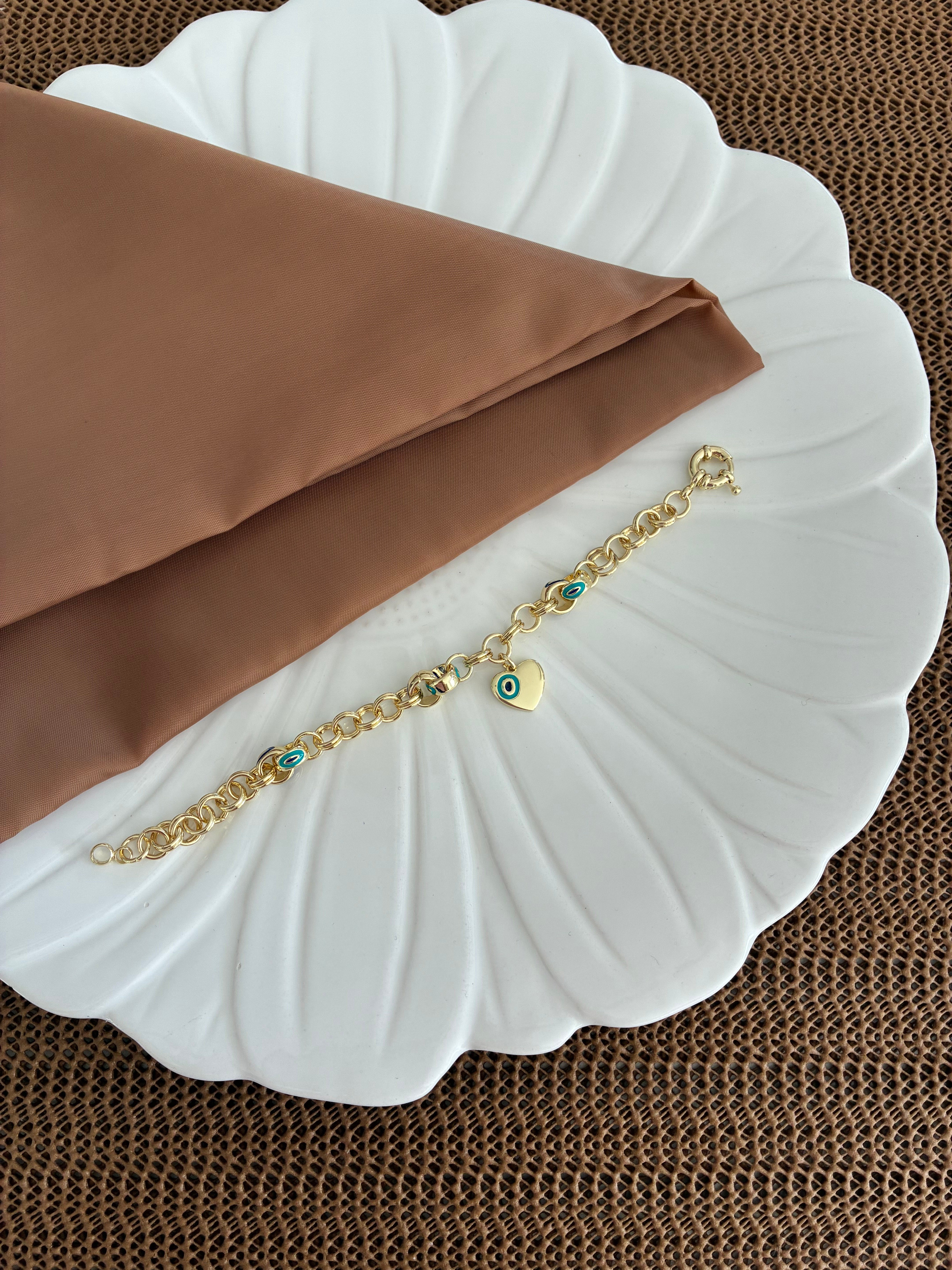 Özel Seri Gold Nazar Kalp Charm Dümen Uçlu Bileklik
