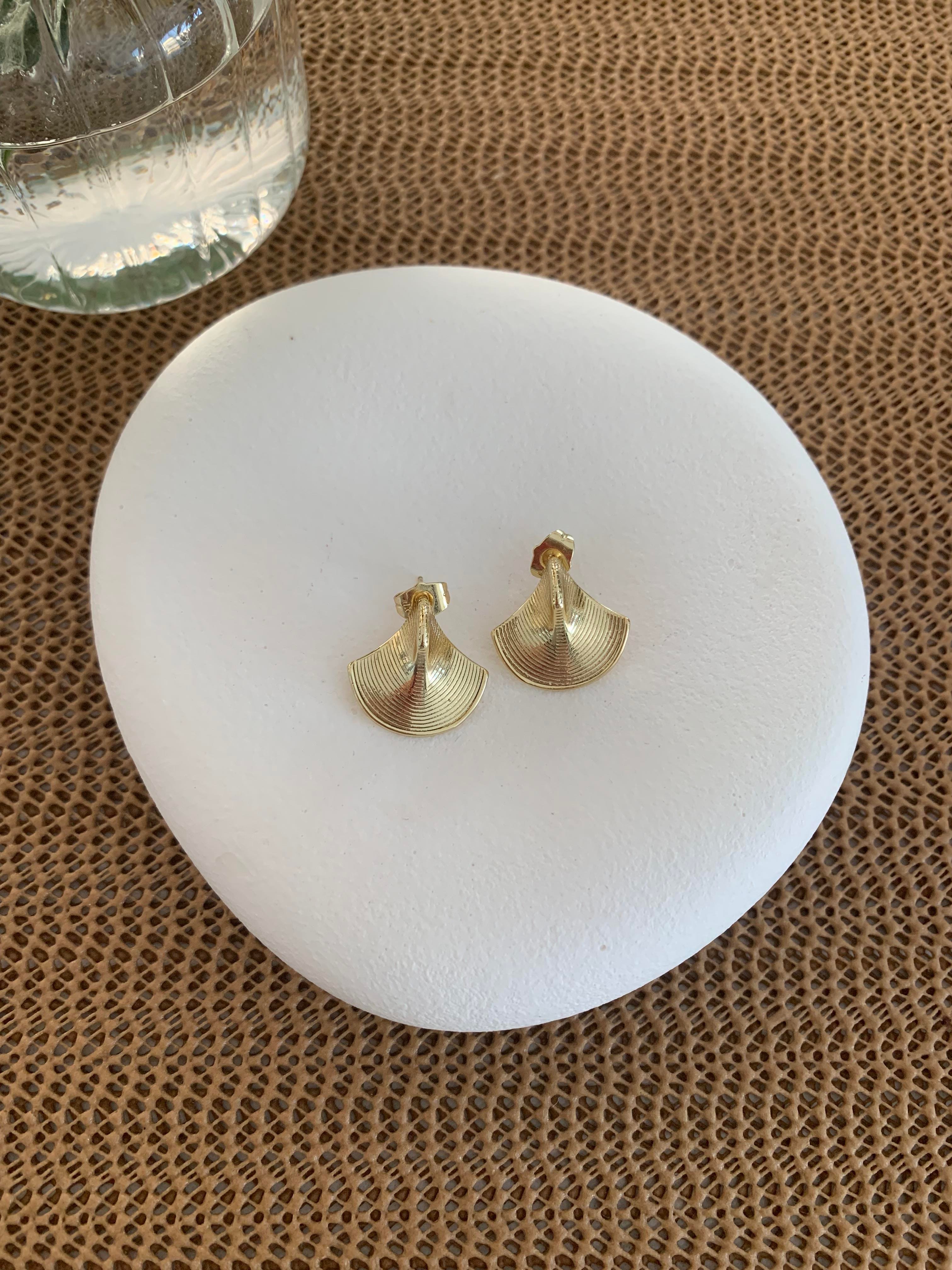 Vip 14k Tırtıklı Plaka Yelpaze Küpe