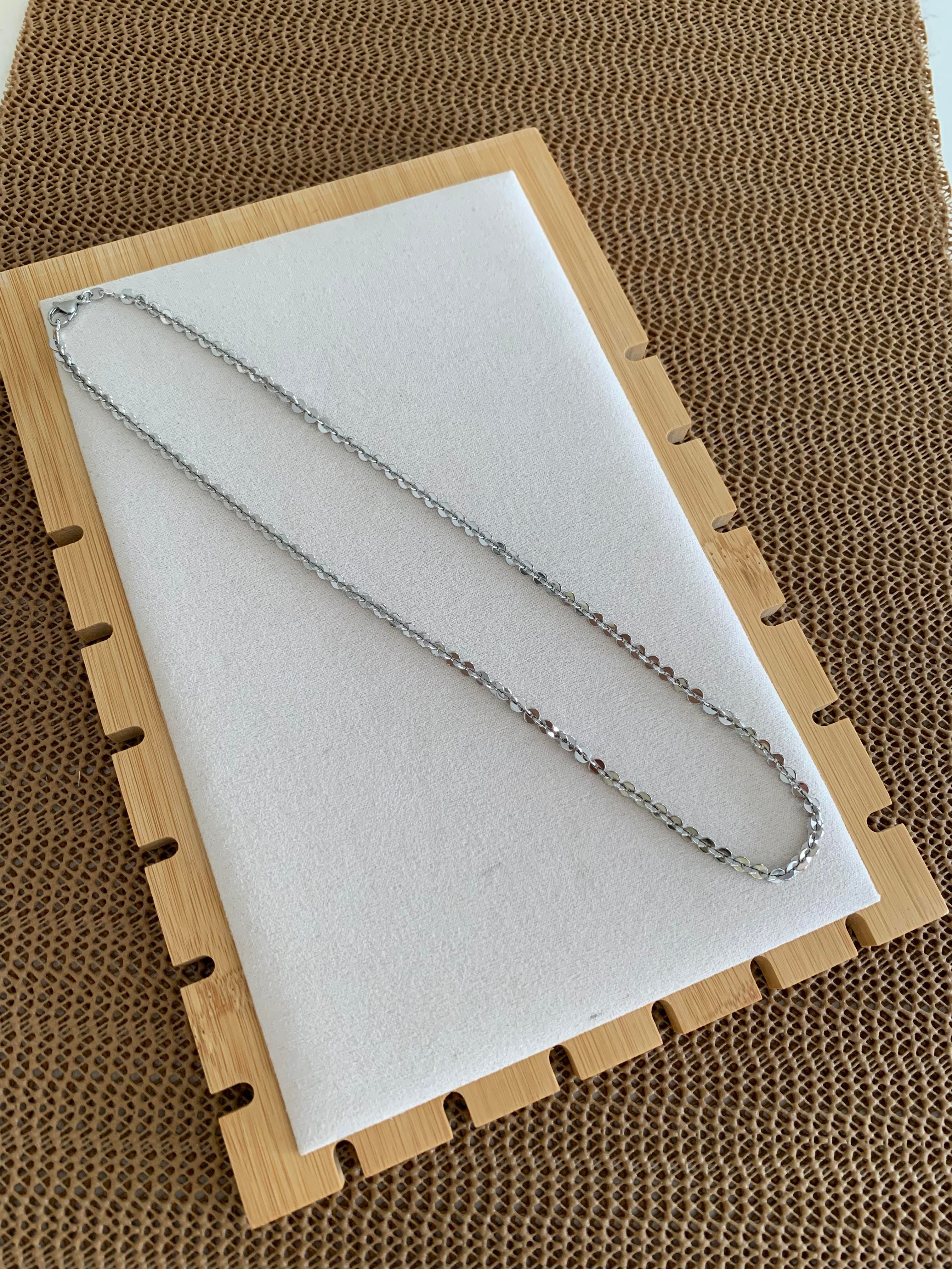 Vip 50 Cm Gümüş İç İçe Geçme Pul Sıralı Kolye