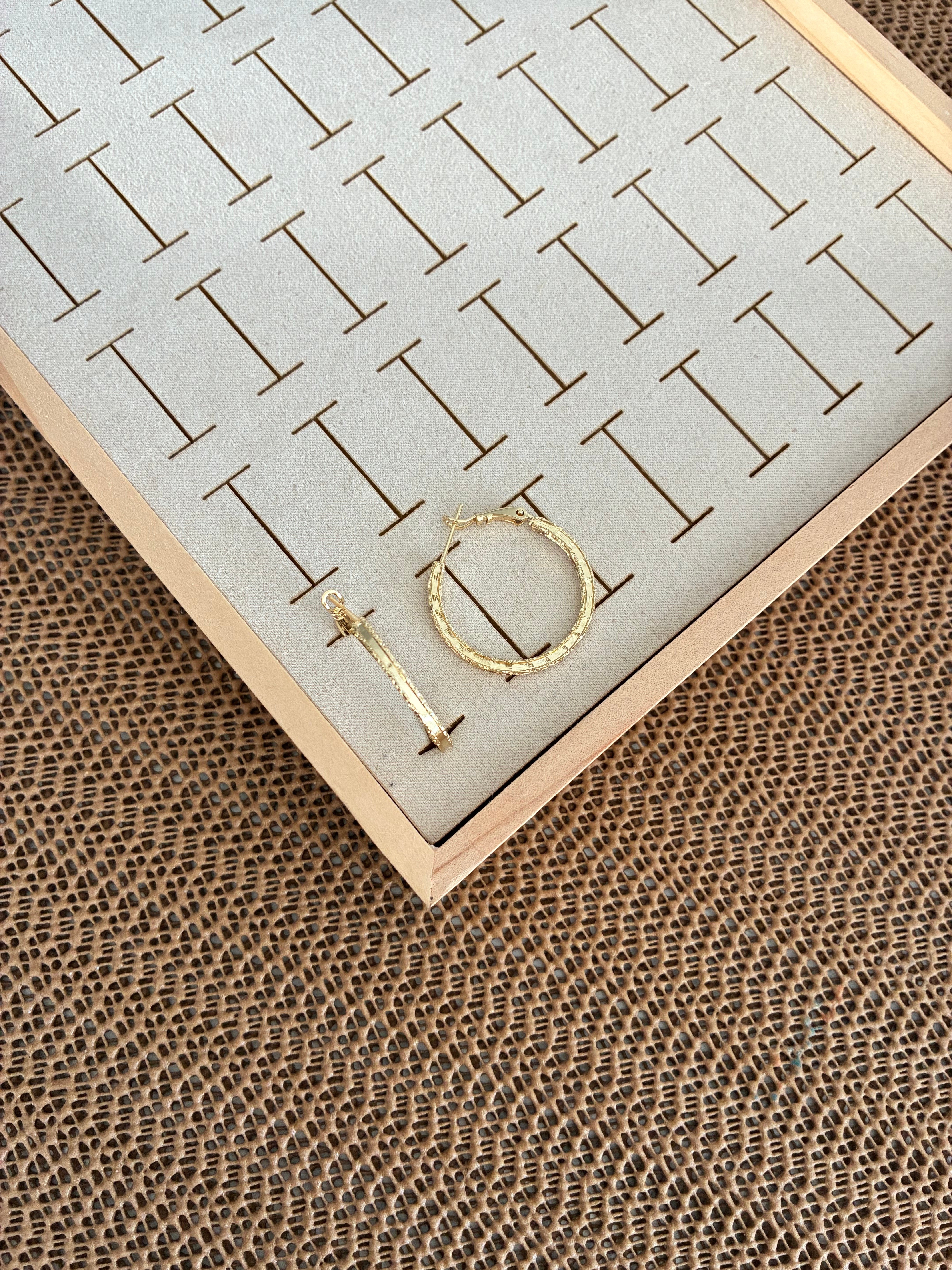 Vip Gold 2,5 Cm Pırıltılı Lazer Halka Küpe