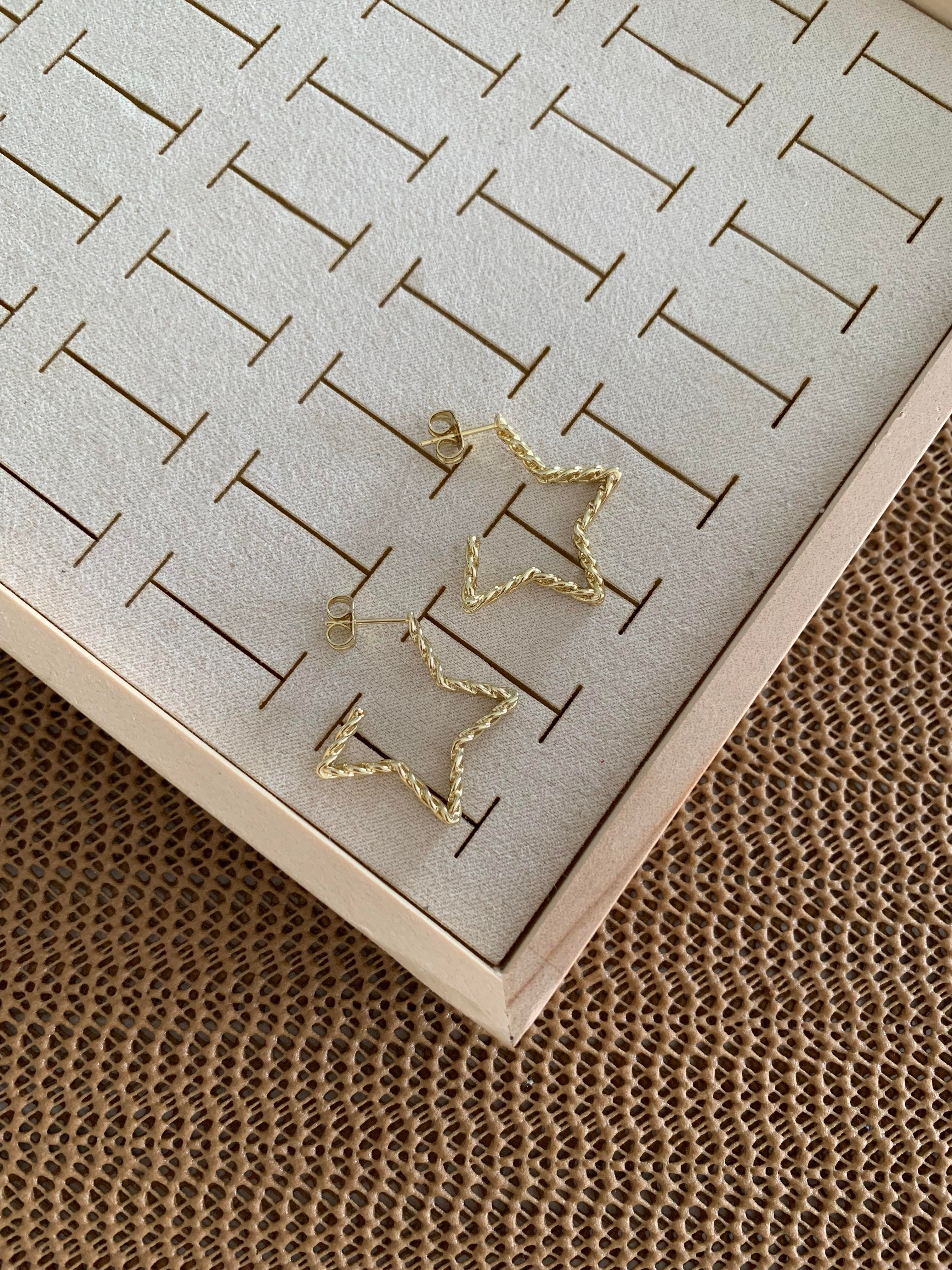 Vip Gold 3 cm Zincir Yıldız Küpe