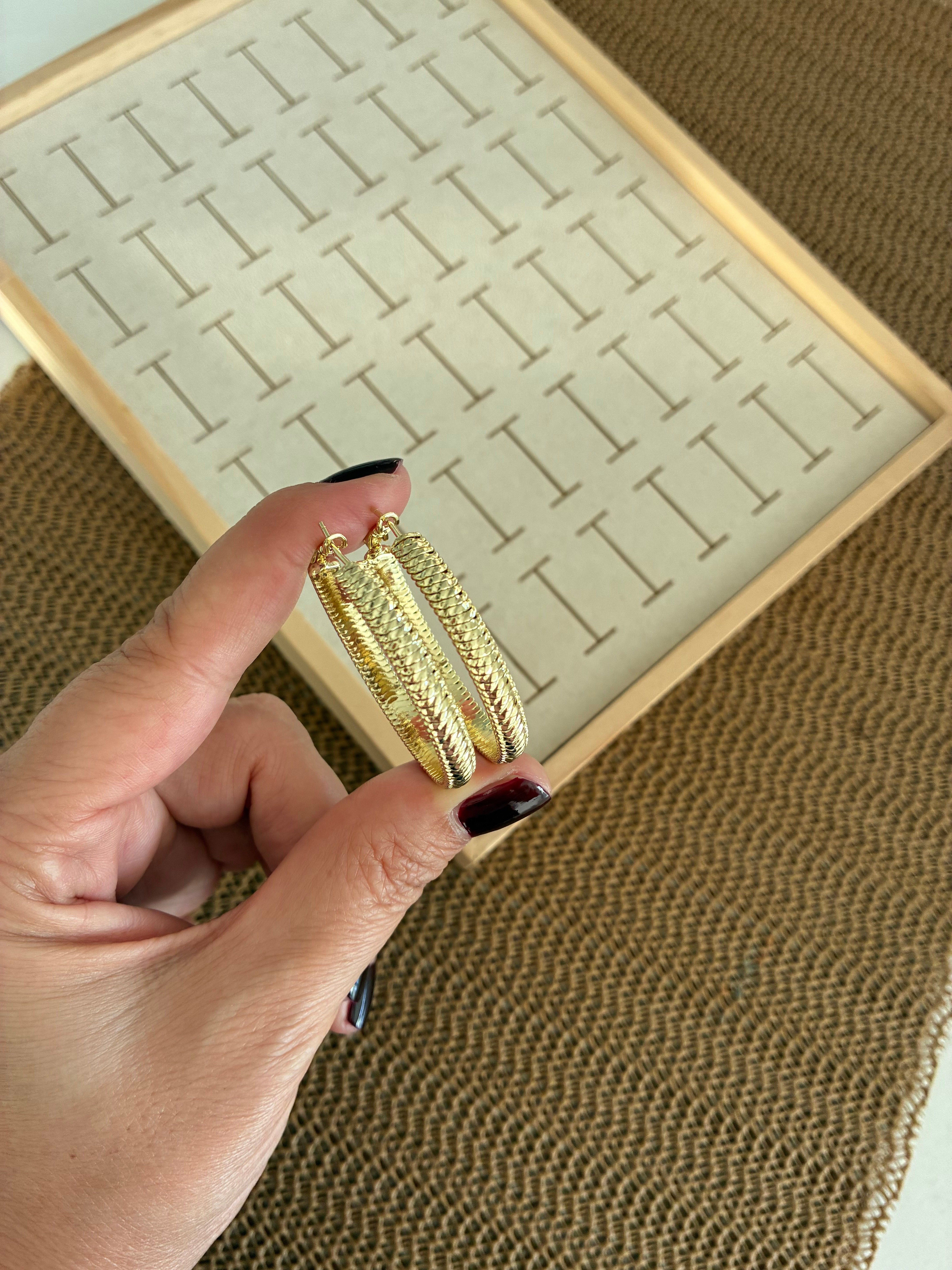 Vip Gold 3,5 Cm Balık Sırtı Detaylı Halka Küpe