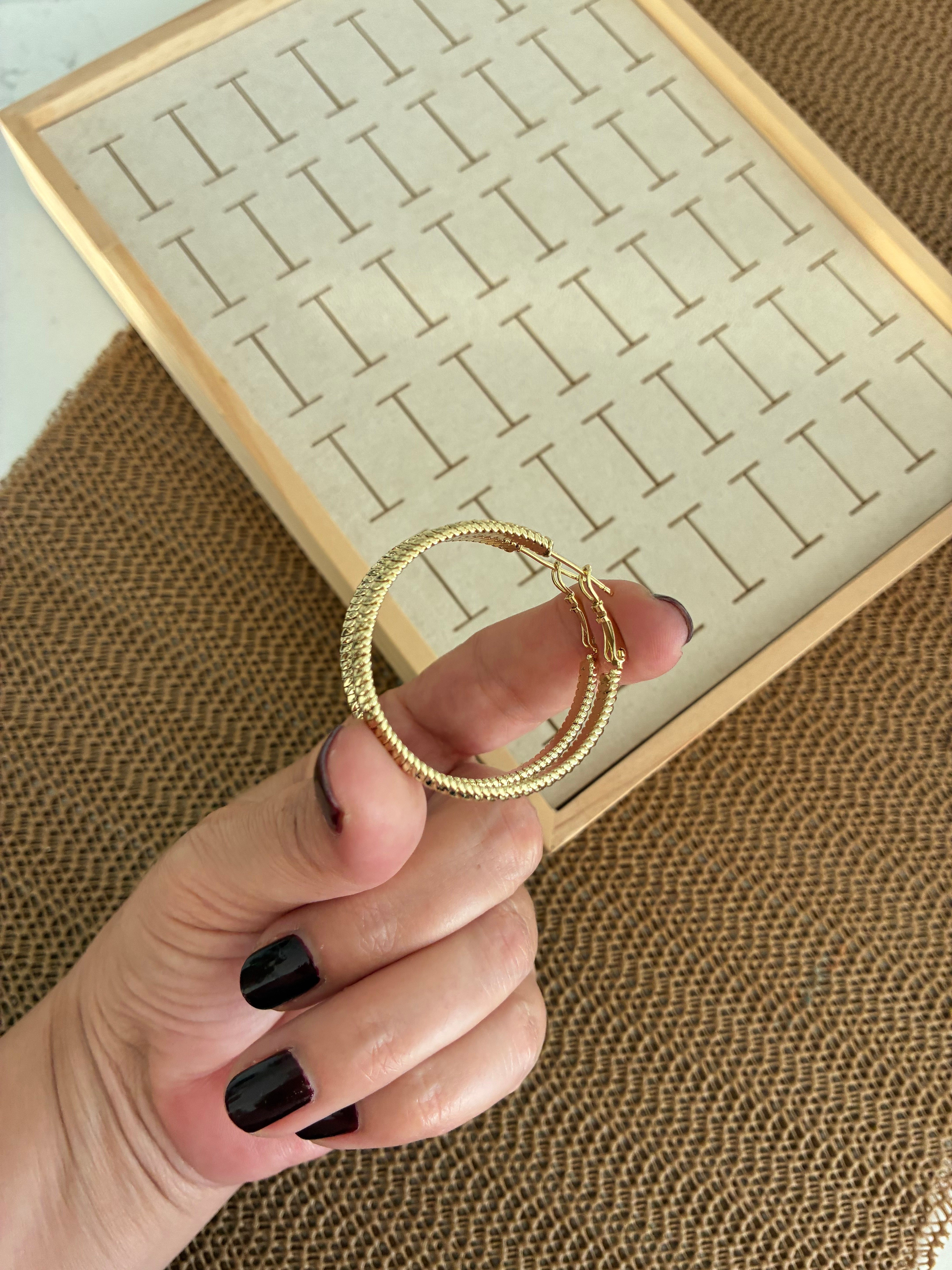 Vip Gold 3,5 Cm Balık Sırtı Detaylı Halka Küpe