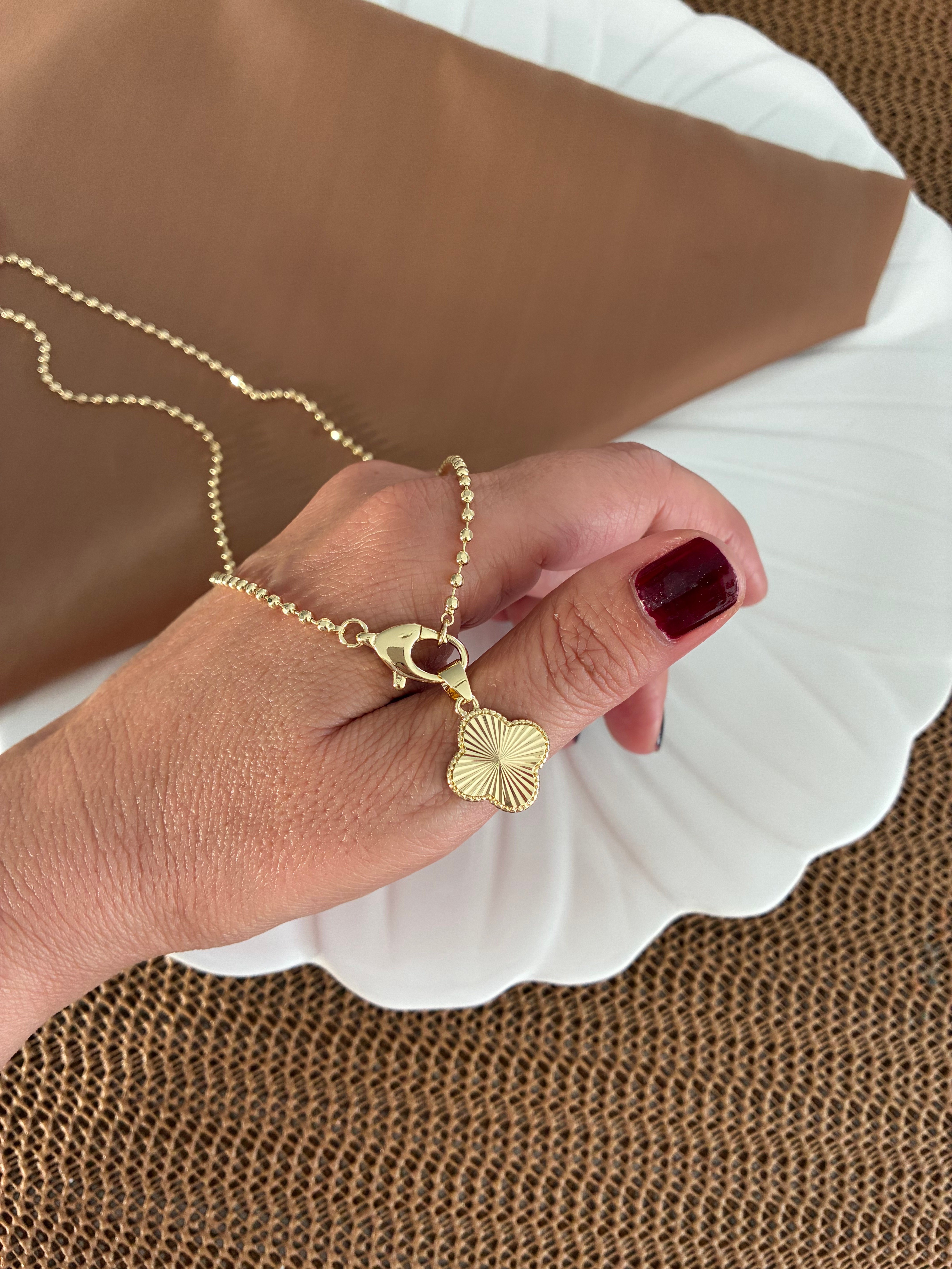 Vip Gold 45 Cm Dorika Zincir Anahtar Kilitli Yonca Kolye