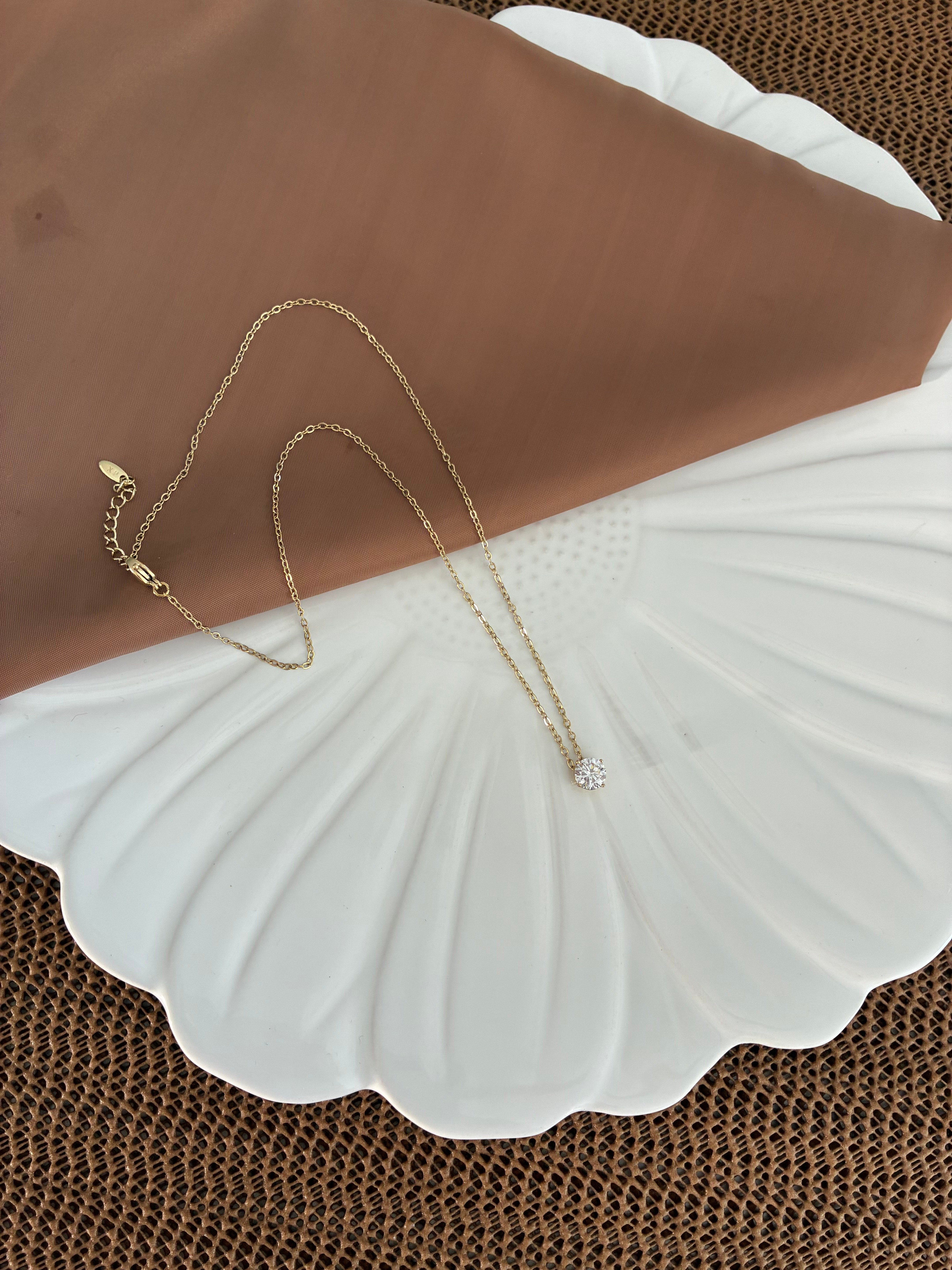 Vip Gold 45 Cm İnce Zincirli Küçük Daire Tek Taş Kolye