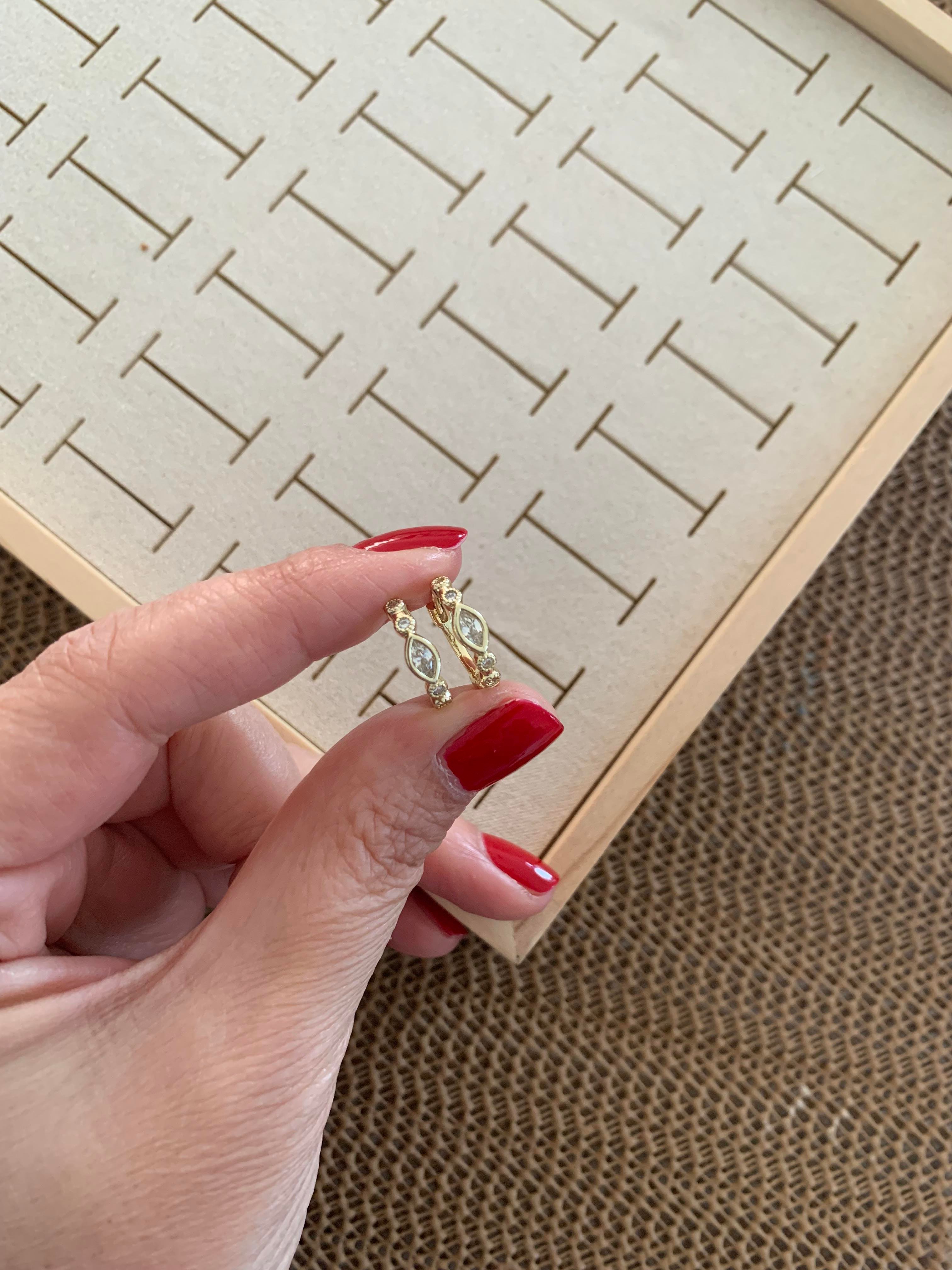 Vip Gold Baget Tek Taşlı Damla Halka Küpe