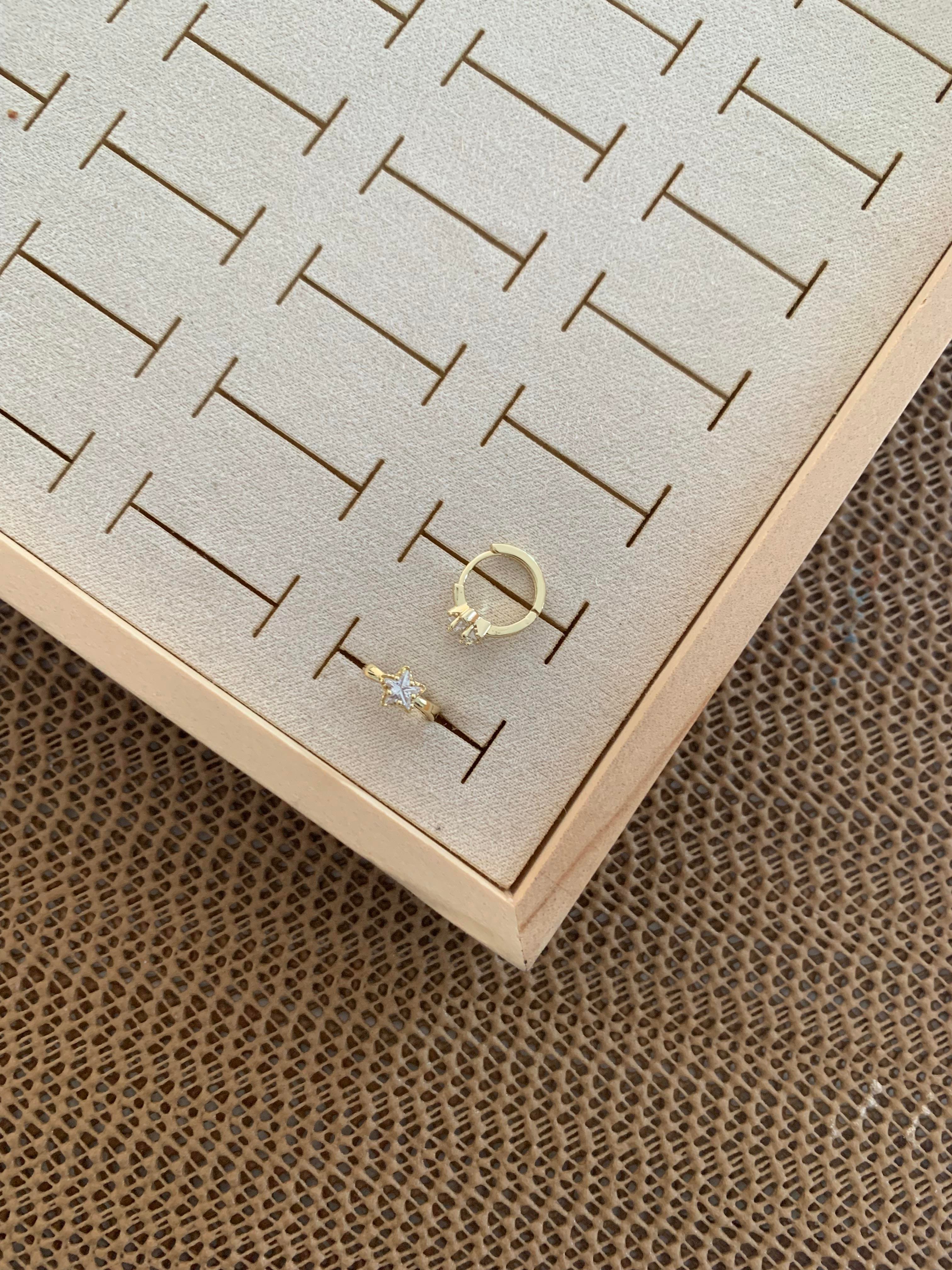 Vip Gold Baget Tek Taşlı Yıldız Halka Küpe