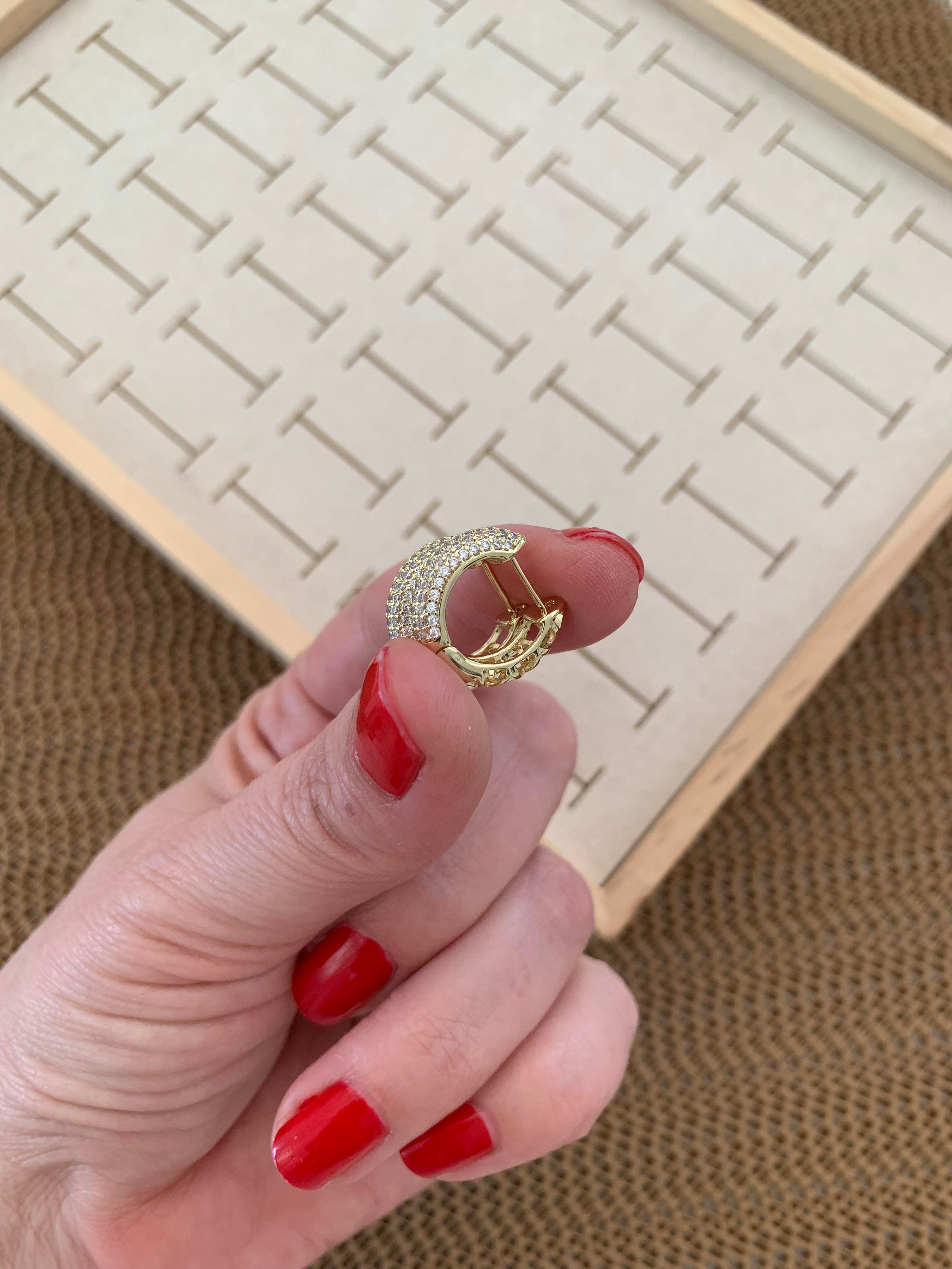 Vip Gold Beş Sıra Zirkon Taşlı Su Yolu Mini Halka Küpe