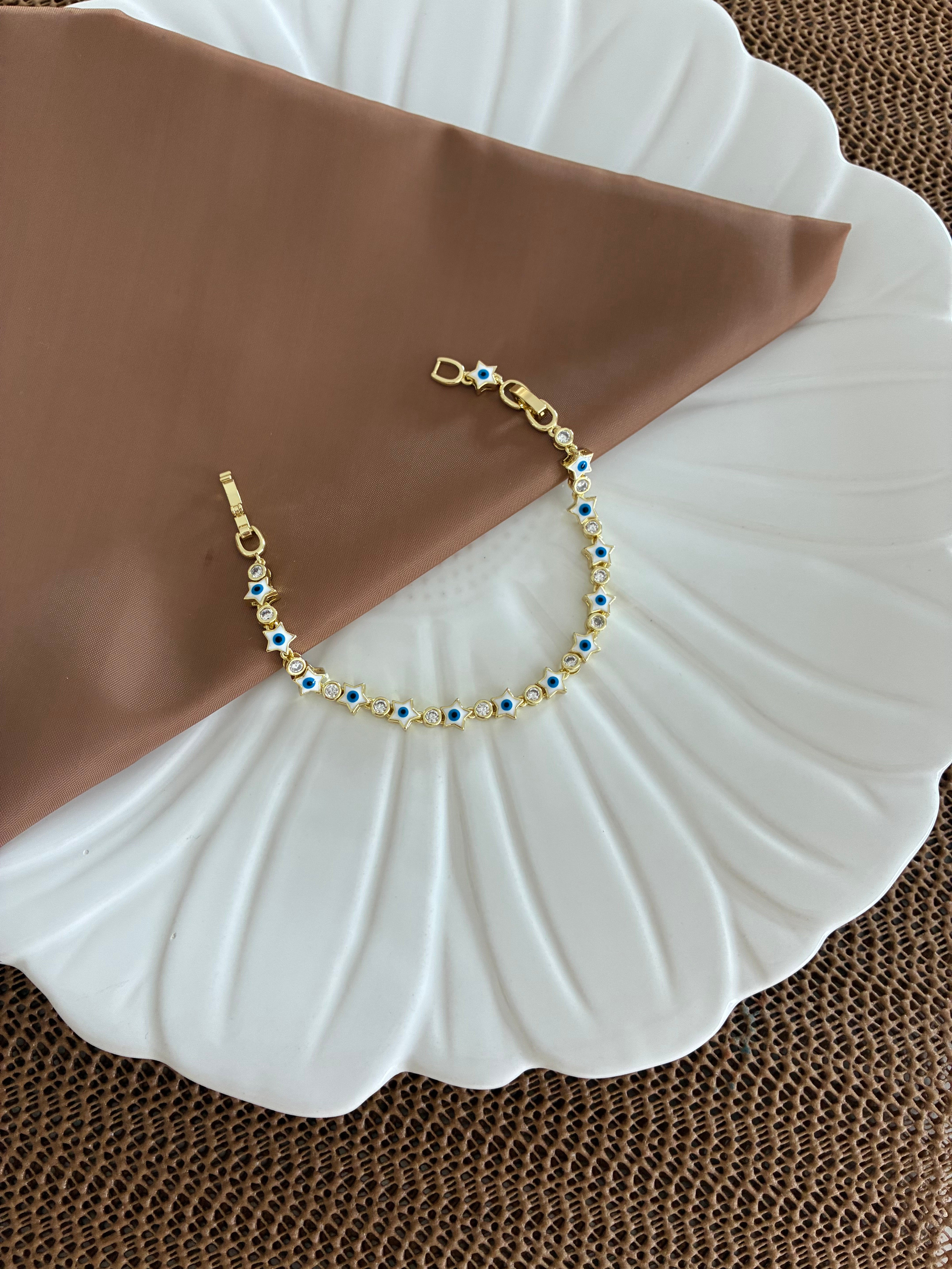 Vip Gold Beyaz Mavi Mineli Yıldız Sıralı Bileklik