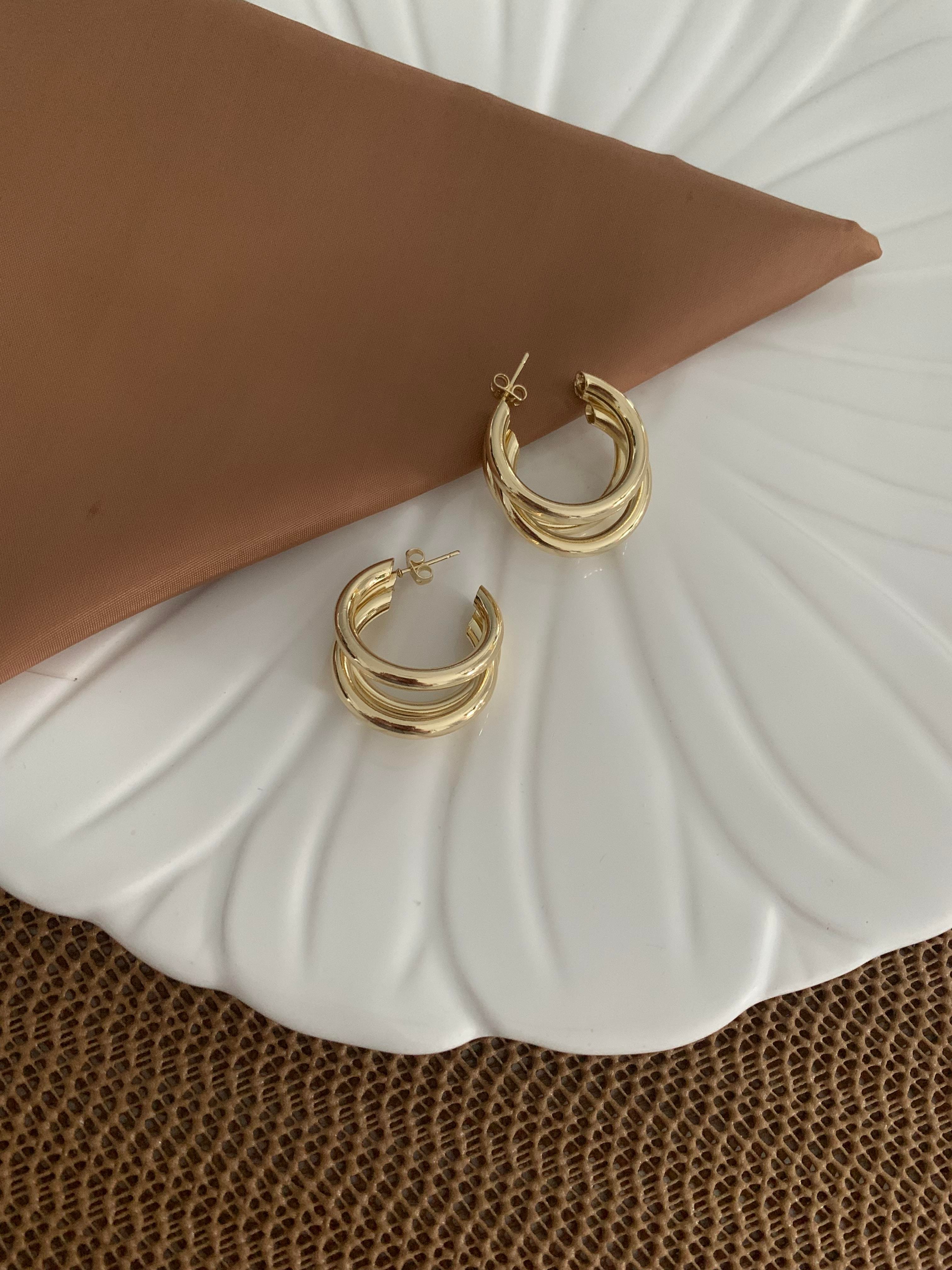 Vip Gold Büyük Plaka Üç Sıra Boru Ay Küpe