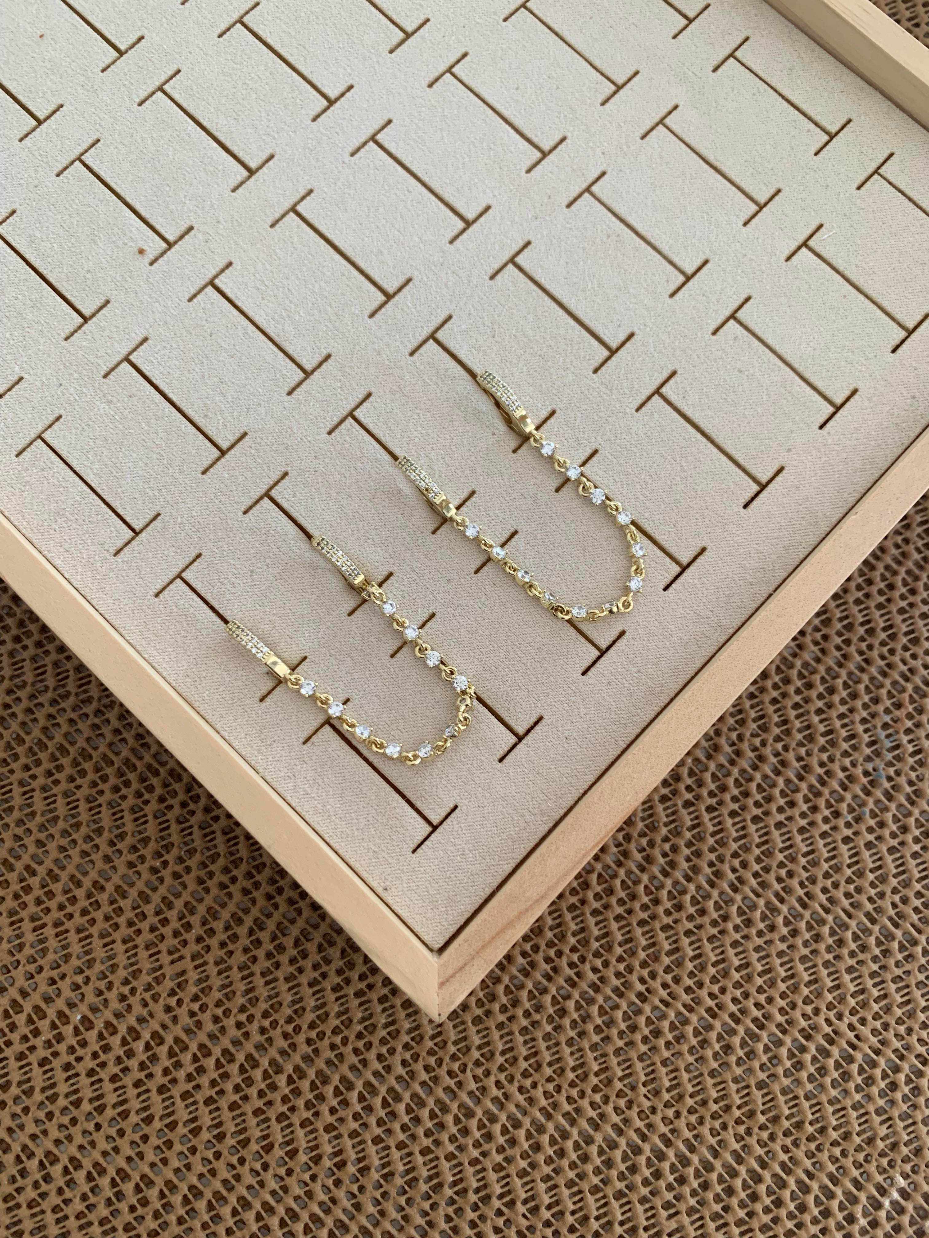 Vip Gold Damla Baget Taş Sıralı Tasarım  Küpe
