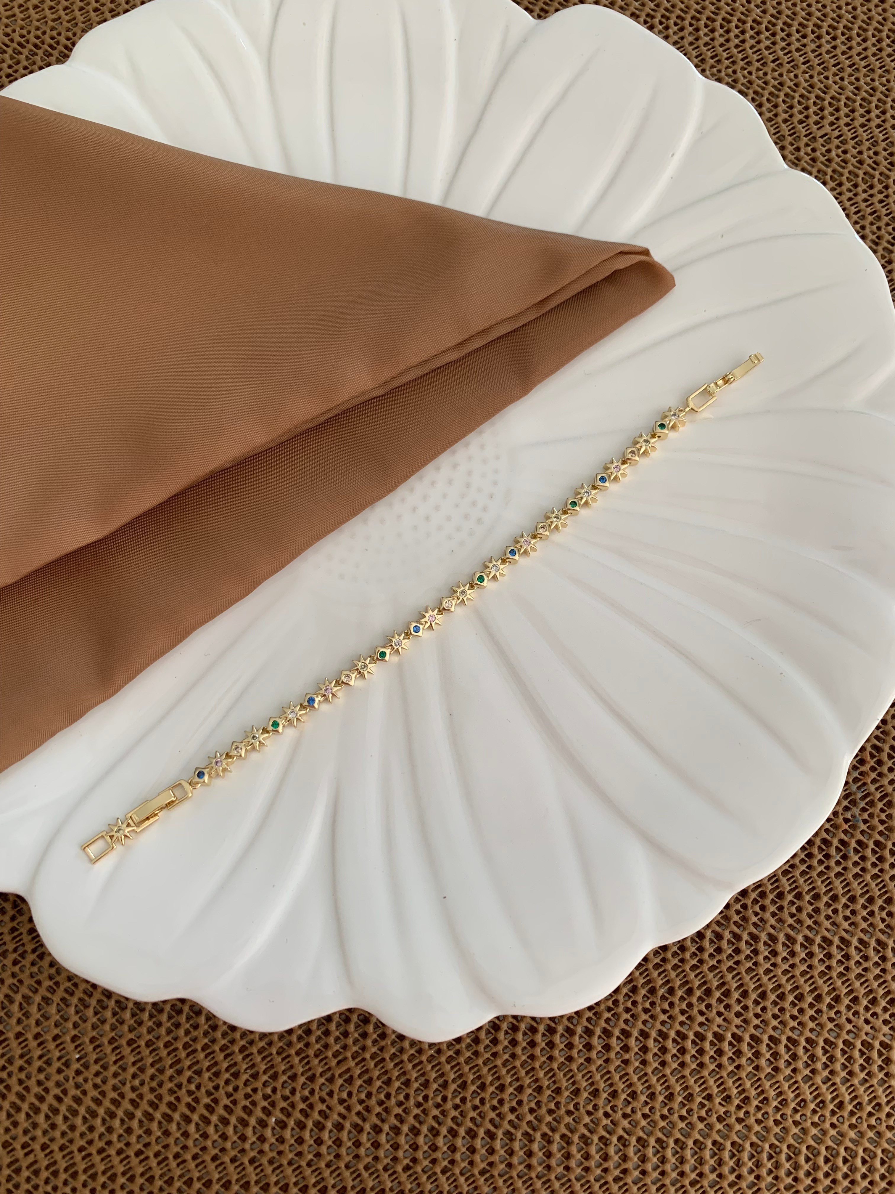 Vip Gold Gömme Taşlı Kutup Yıldız Sıralı Bileklik