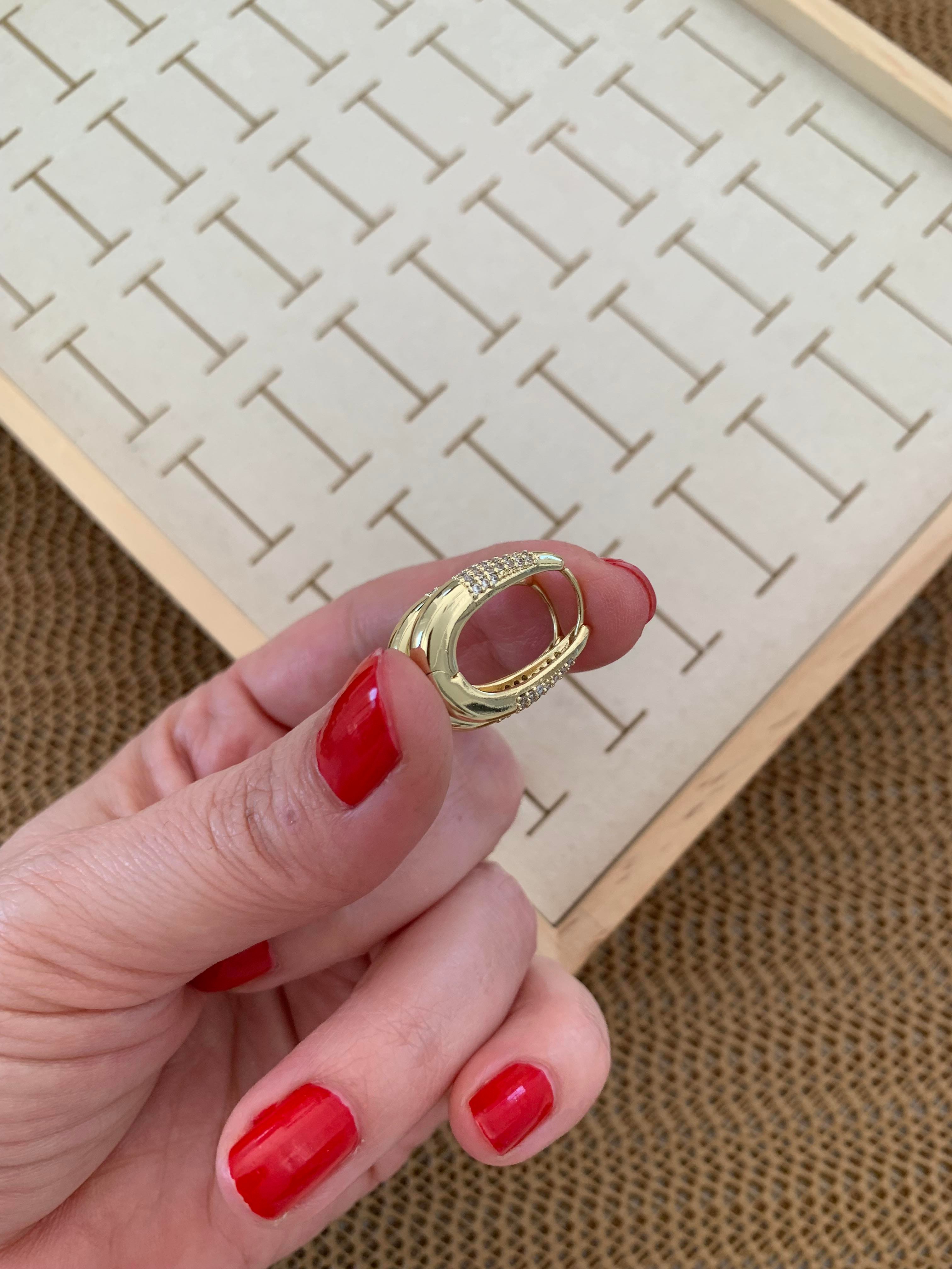 Vip Gold İnce Zirkon Taşlı Plaka U Küpe