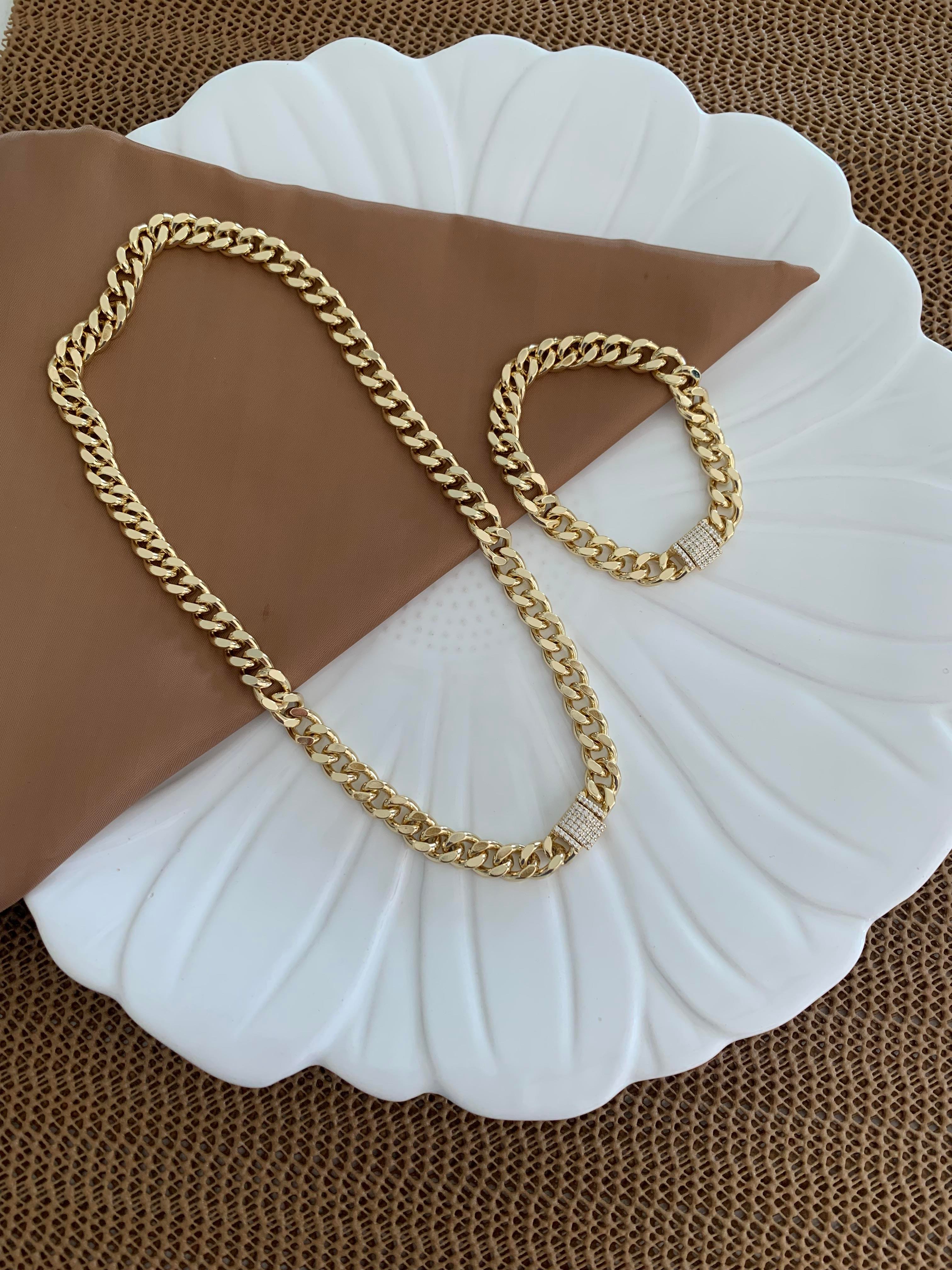 Vip Gold Klasik Zincir Zirkon Taşlı Gurmet Bileklik Set Kolye