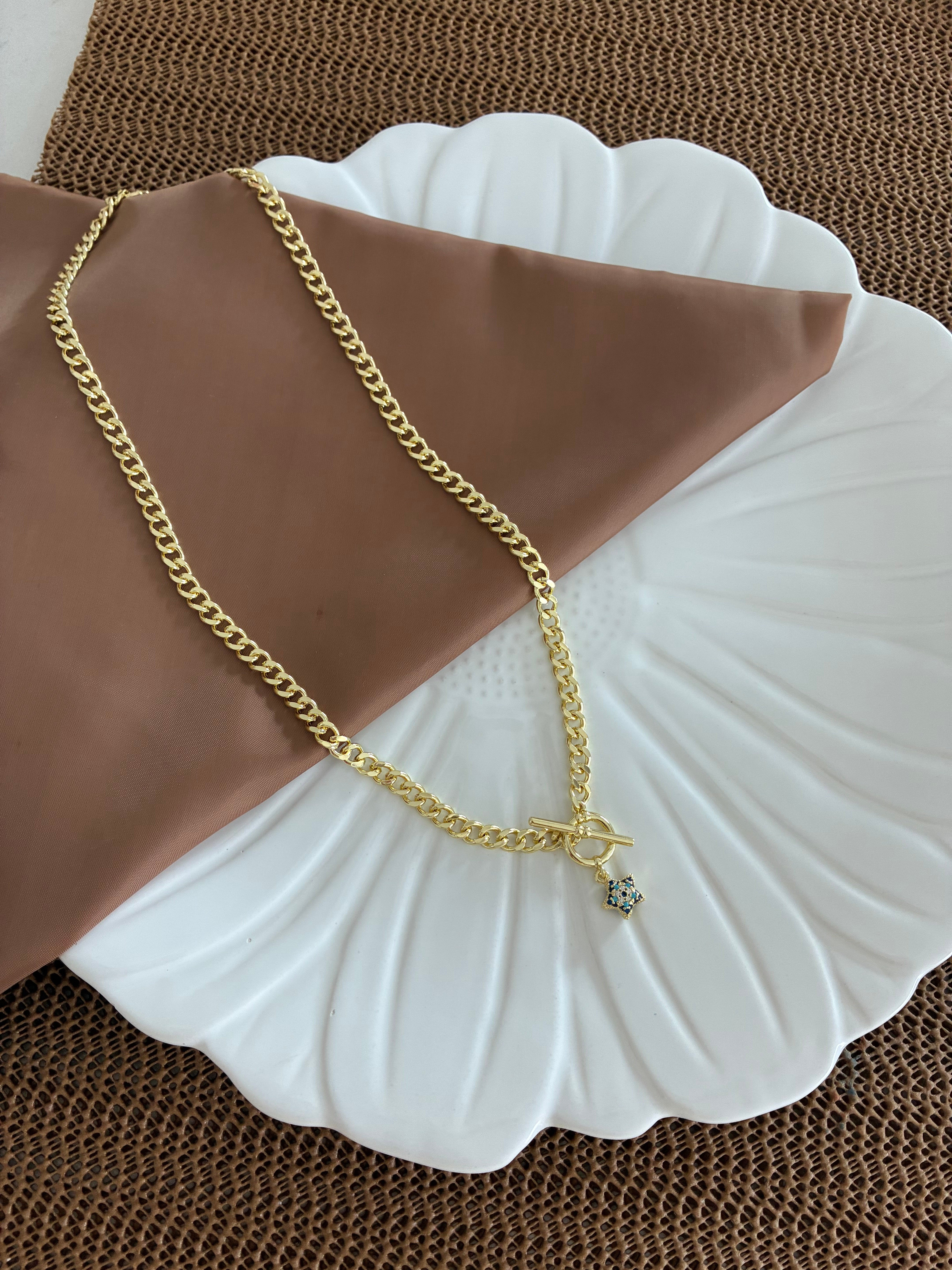 Vip Gold Klasik Zincir Zirkon Taşlı Mavi Yıldız Kilit Uçlu Kolye
