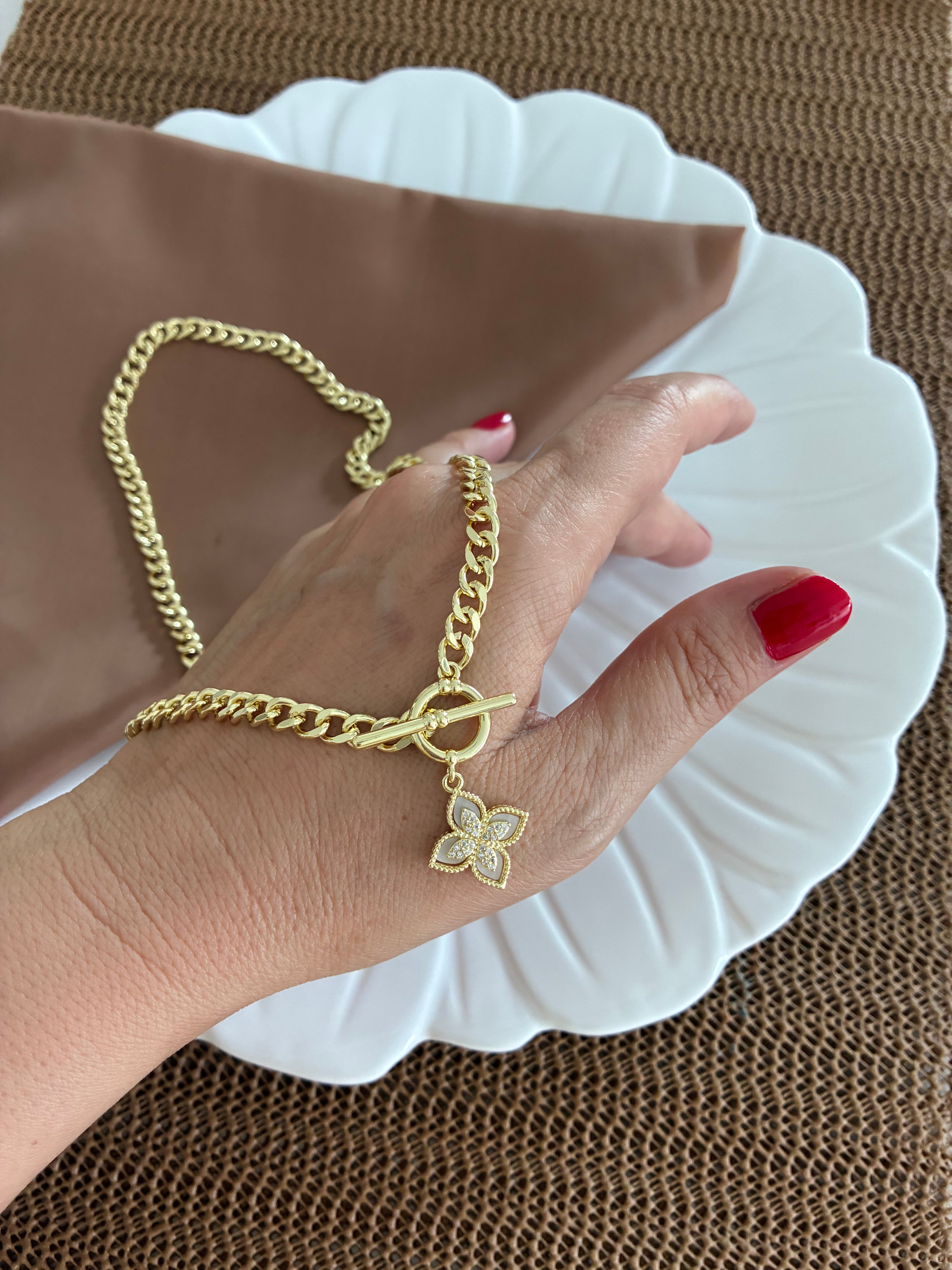 Vip Gold Klasik Zincirli Sdf Çiçek Detaylı Kilit Uçlu Kolye