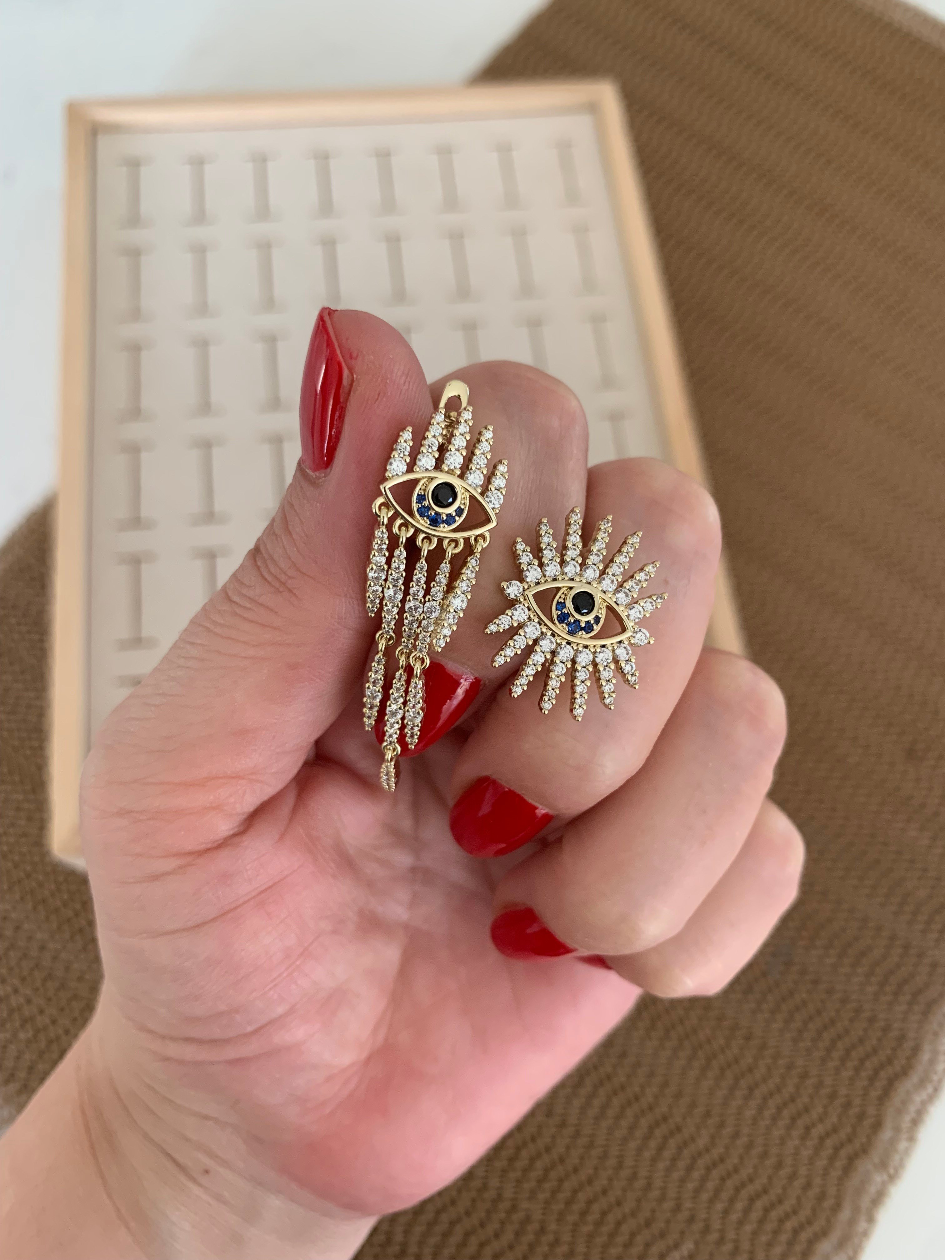 Vip Gold Komple Zirkon Taş Kirpikli Göz U Tasarım Küpe