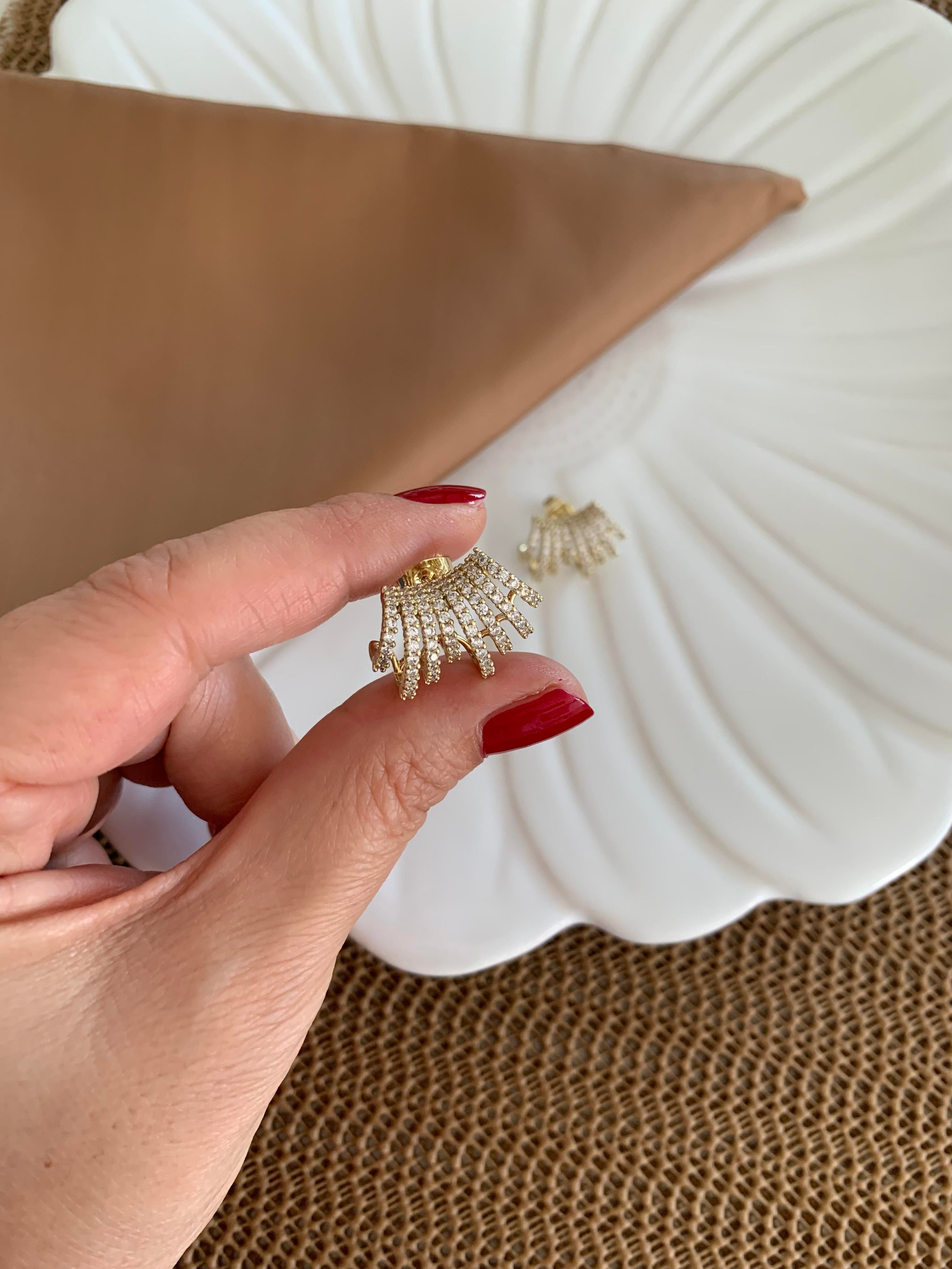 Vip Gold Komple Zirkon Taşlı Tasarım Ay Küpe