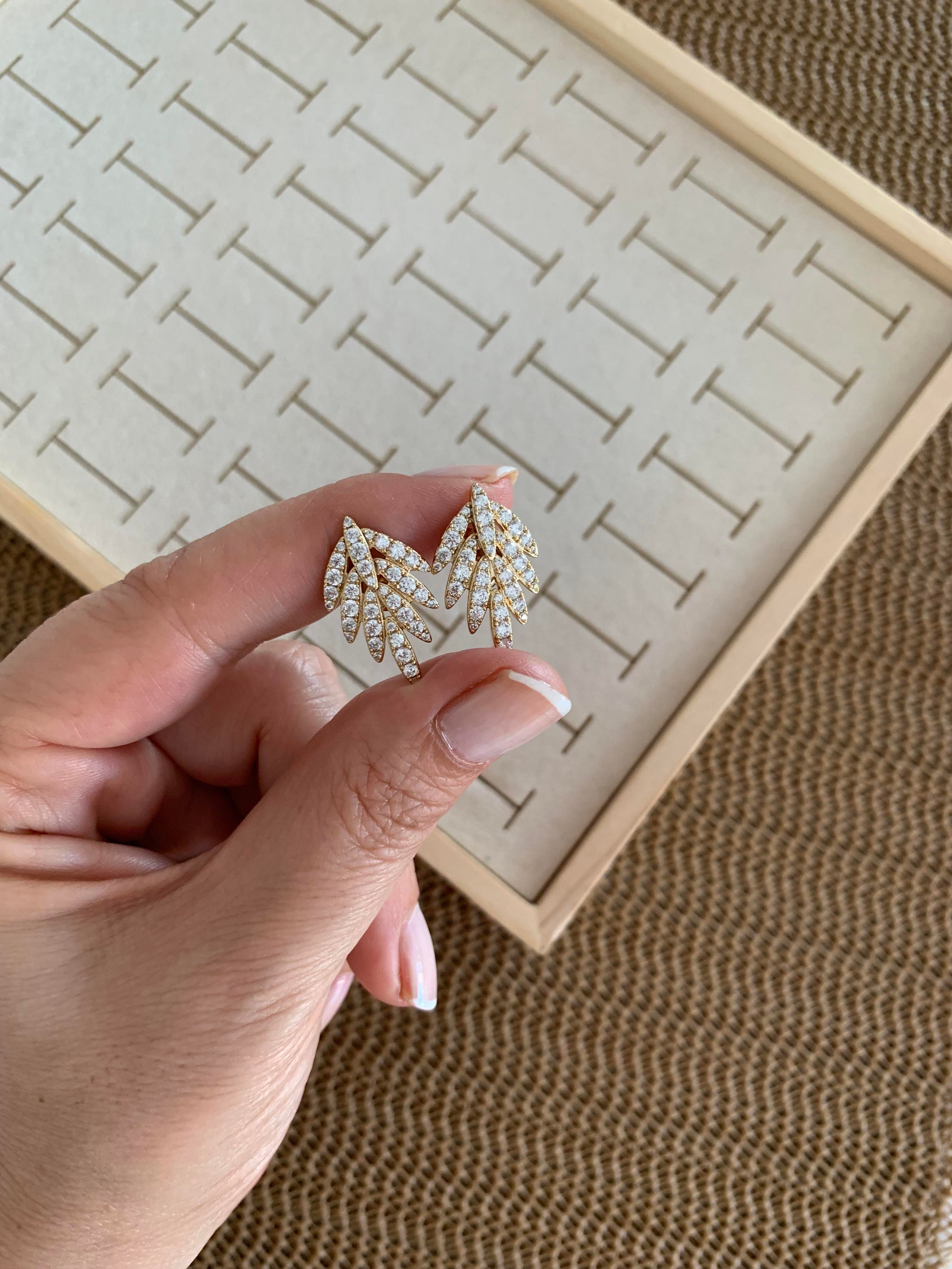 Vip Gold Komple Zirkon Taşlı Yaprak Tasarım Küpe