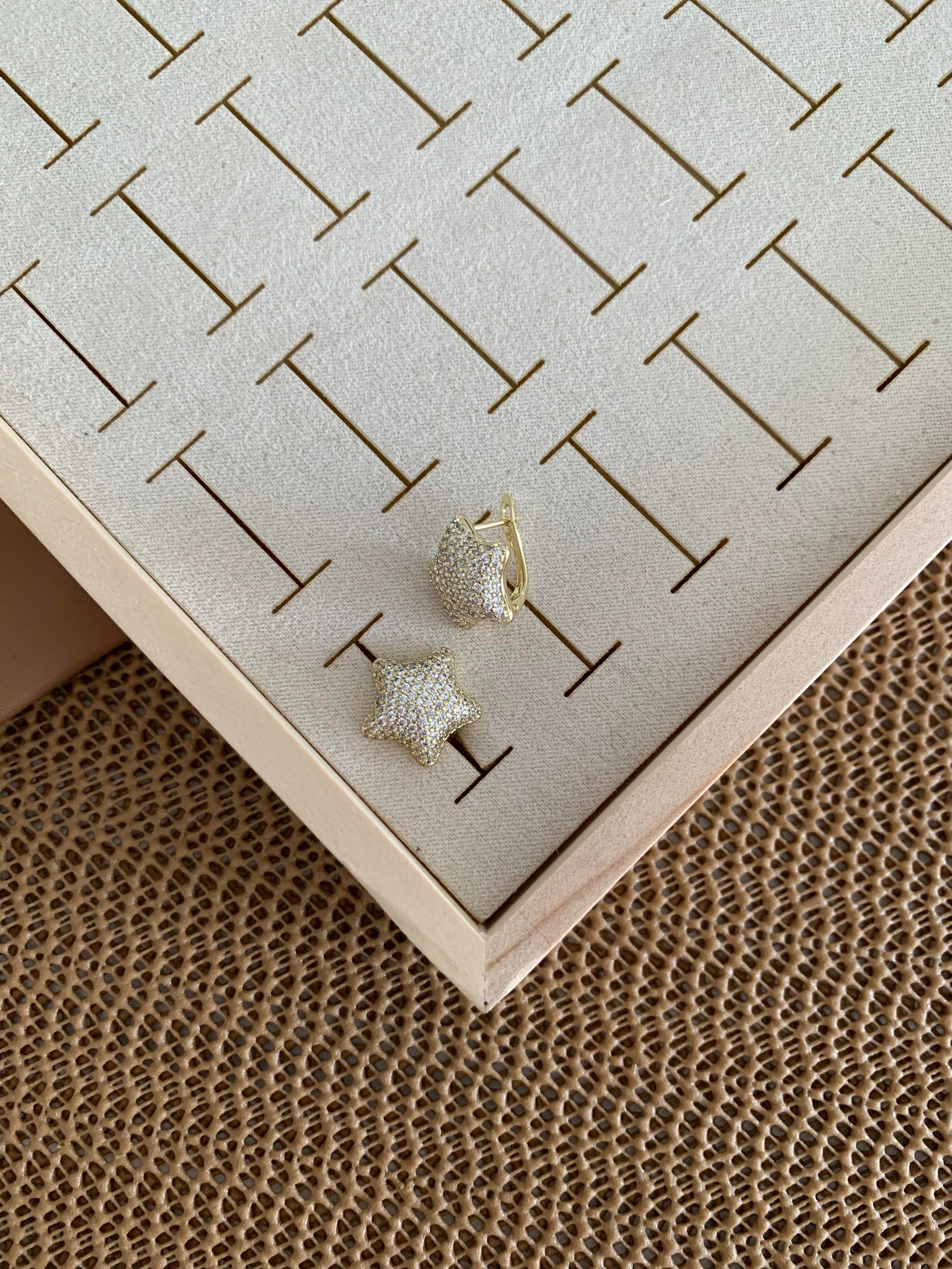 Vip Gold Komple Zirkon Taşlı Yıldız Küpe 