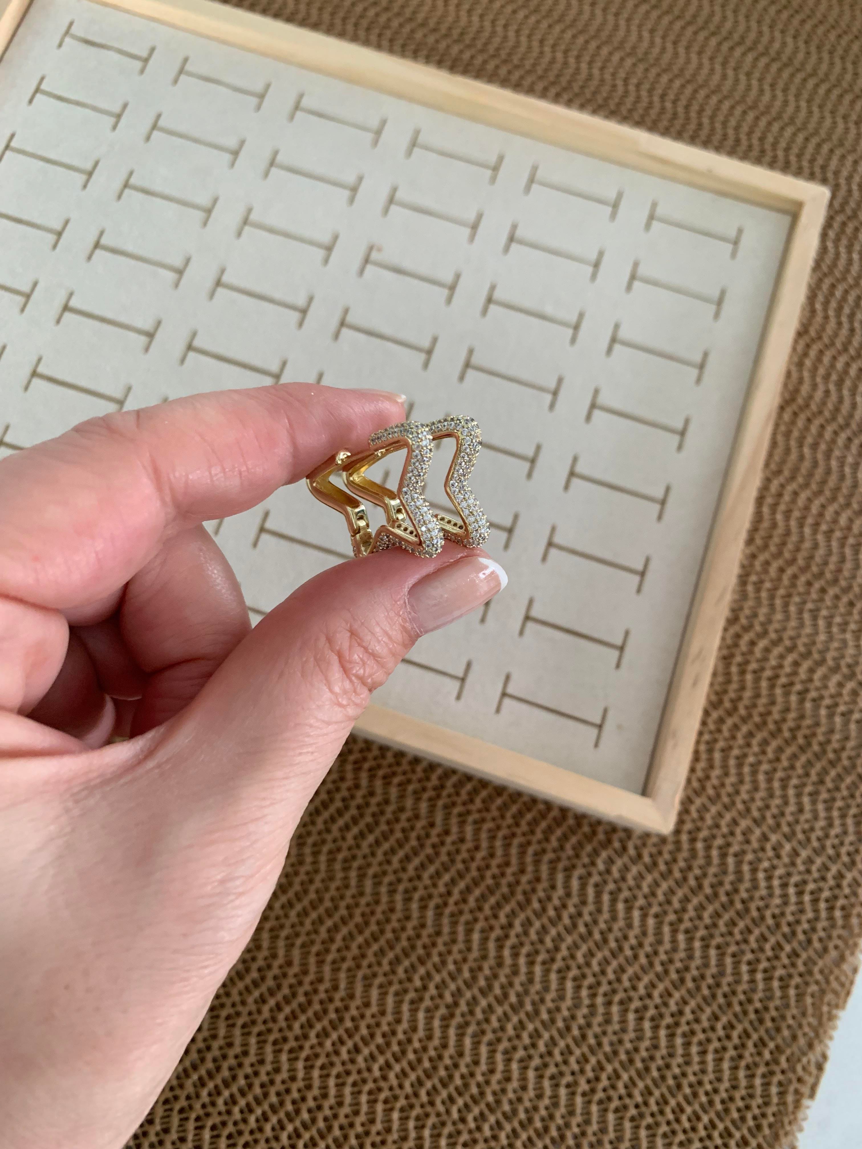 Vip Gold Komple Zirkon Taşlı Yıldız Tasarım Küpe