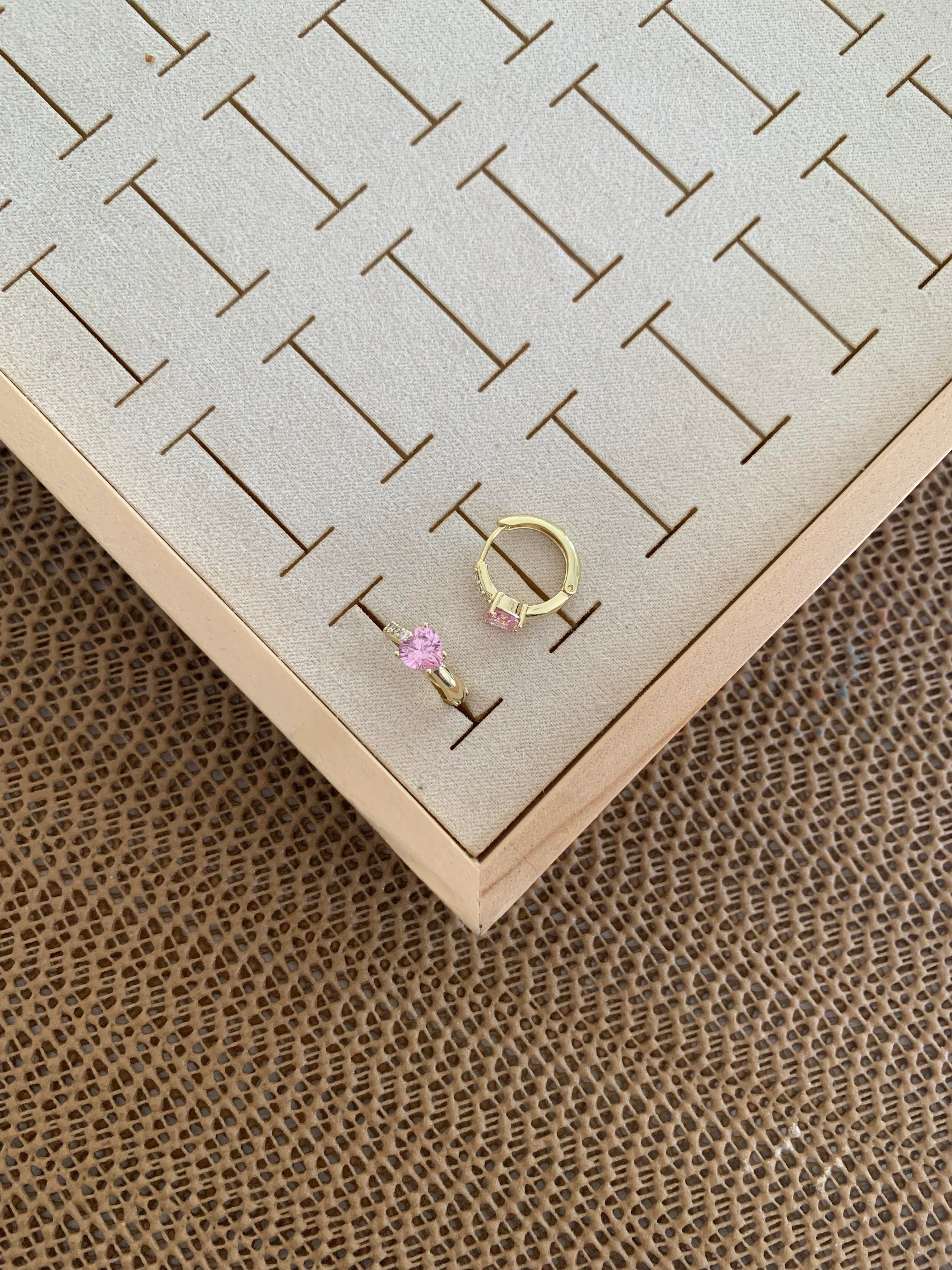 Vip Gold Pembe Baget Tek Taşlı Kalp Halka Küpe