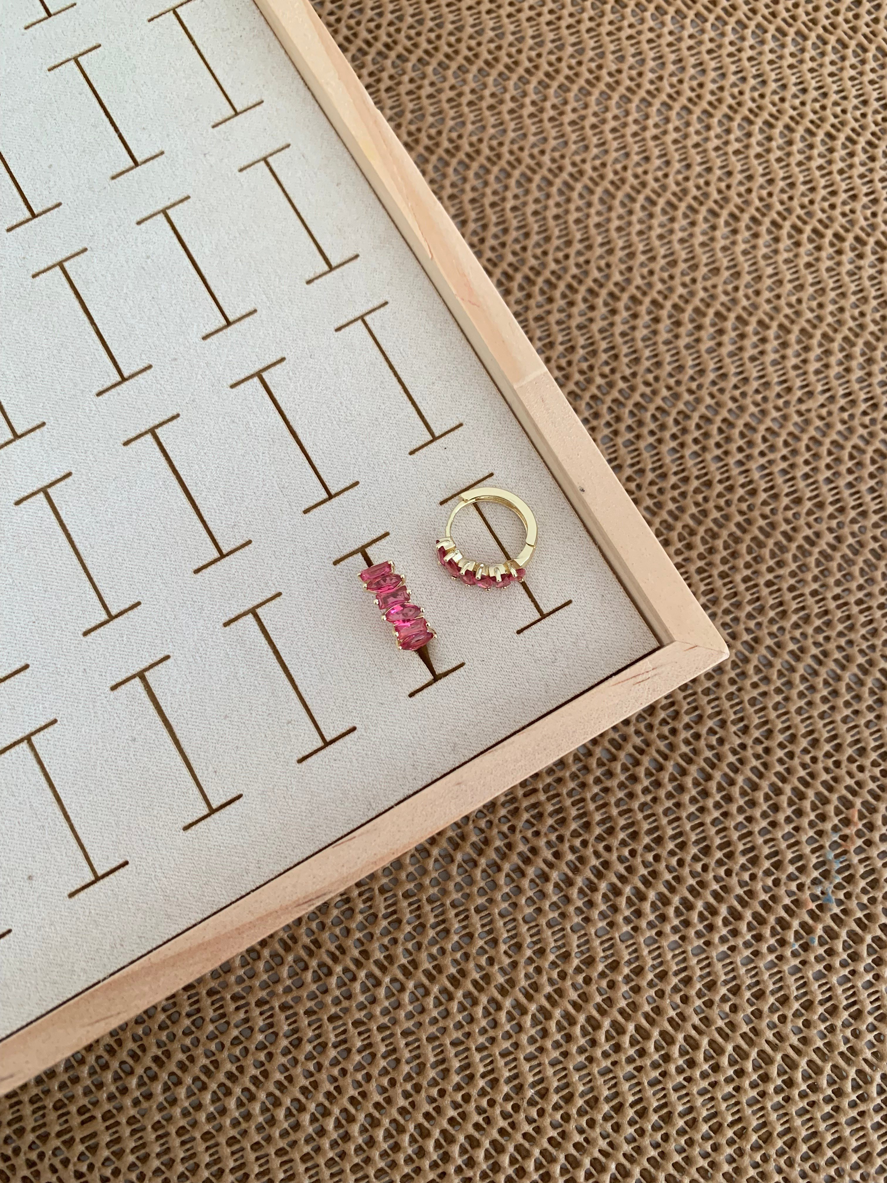 Vip Gold Pembe Damla Baget Taş Sıralı Halka Küpe