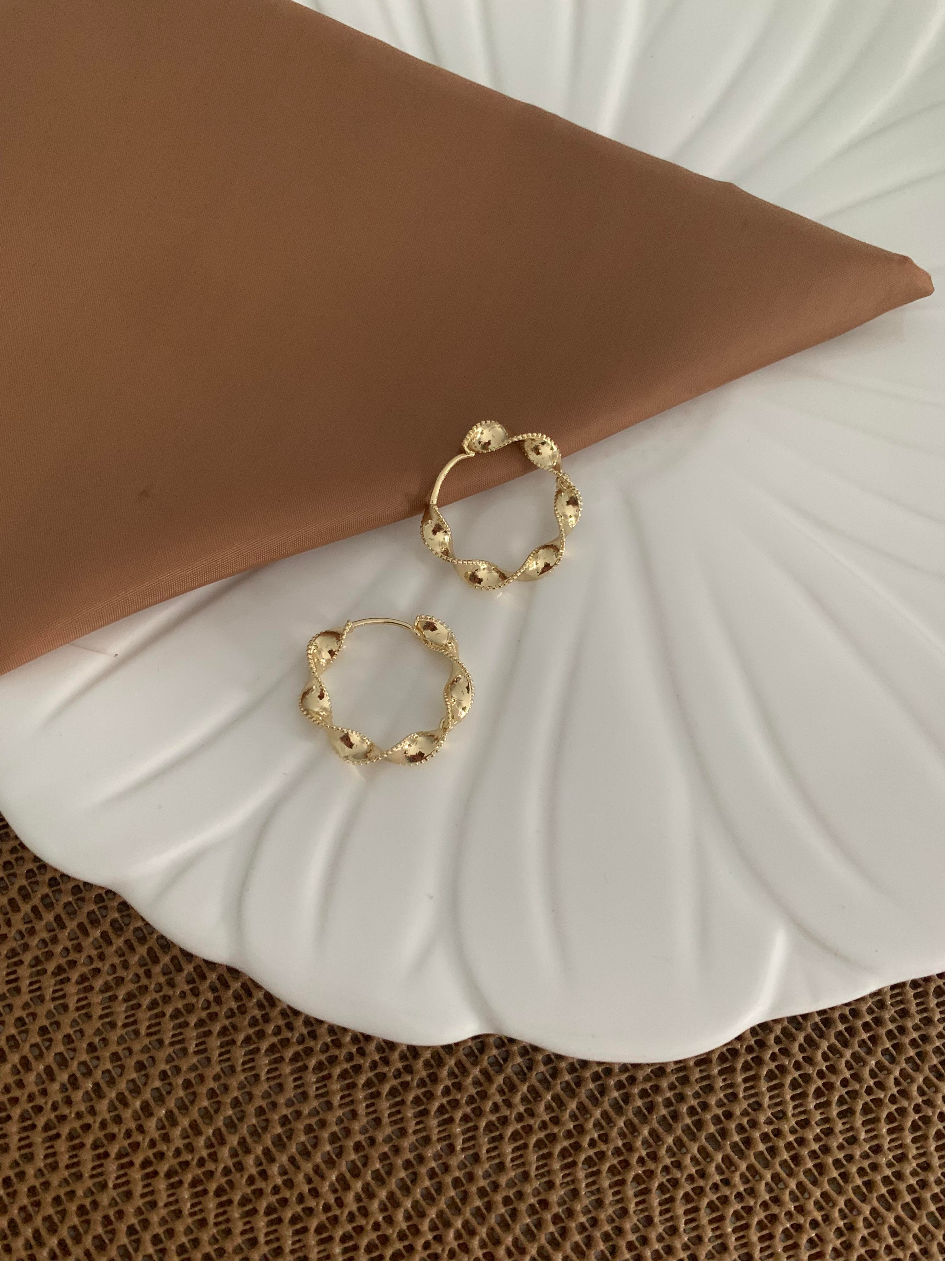 Vip Gold Pırıltılı Burgu Halka Küpe