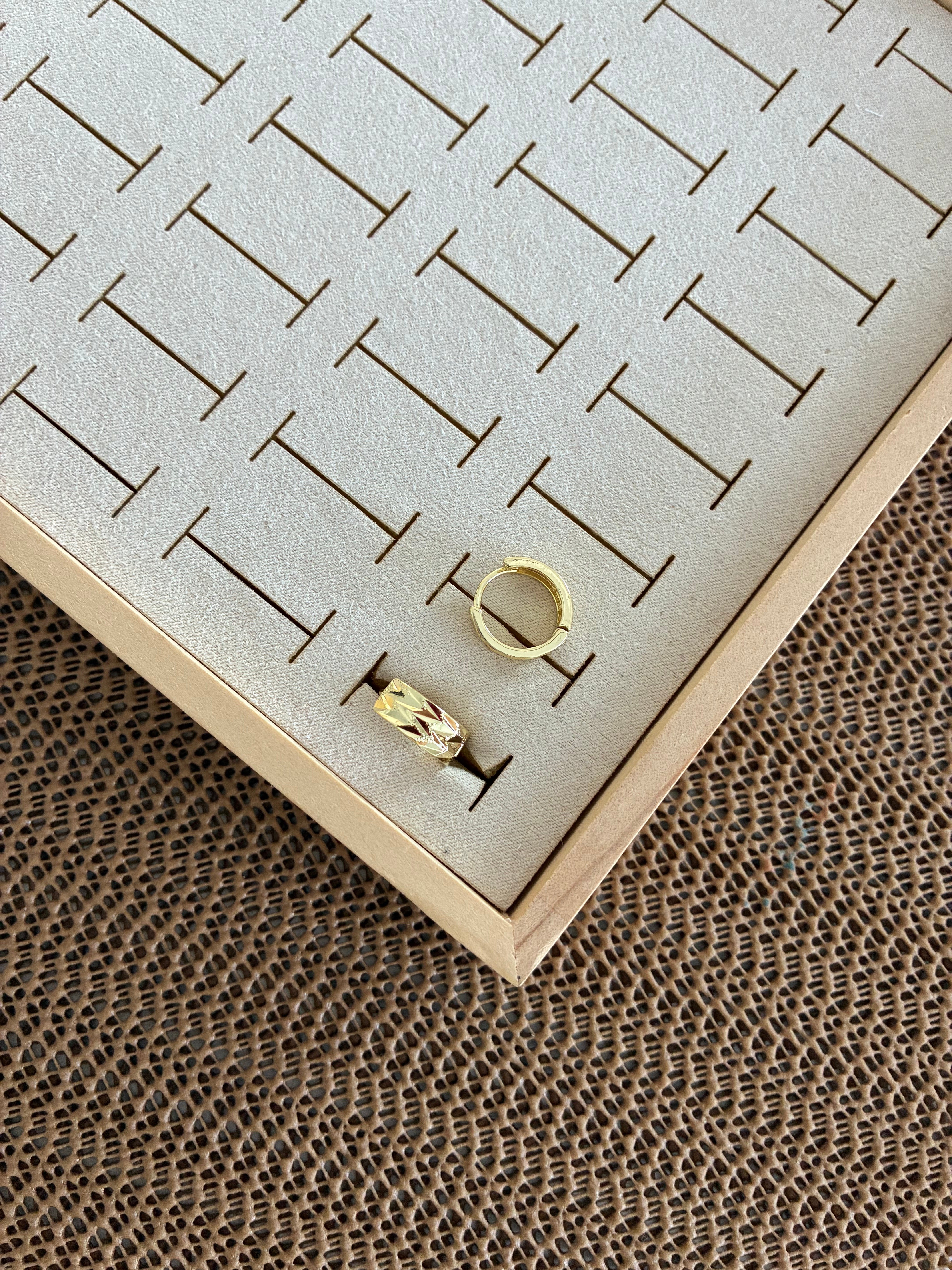 Vip Gold Pırıltılı Lazer Kesim Halka Küpe