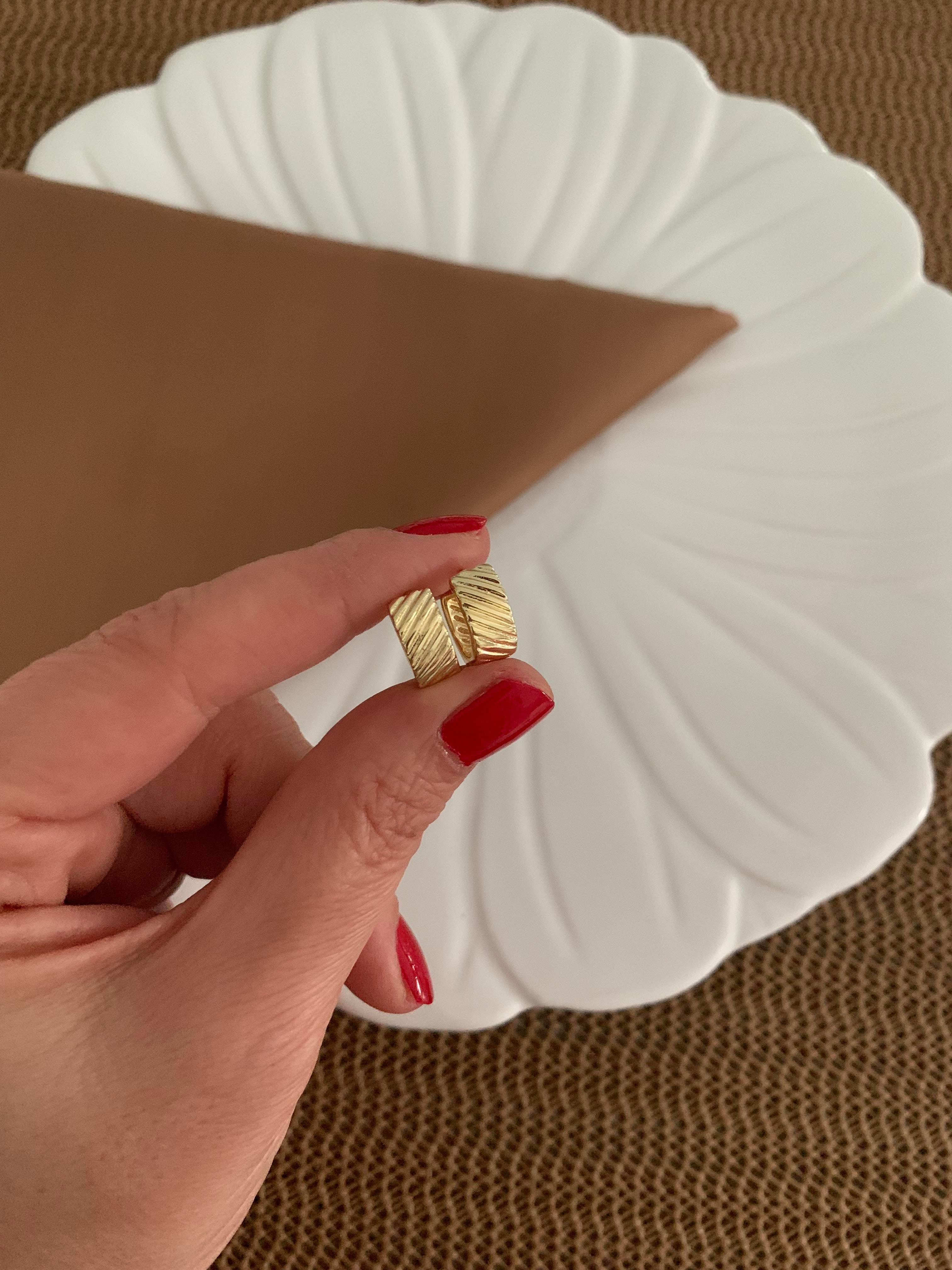 Vip Gold Plaka Çizgili Halka Küpe