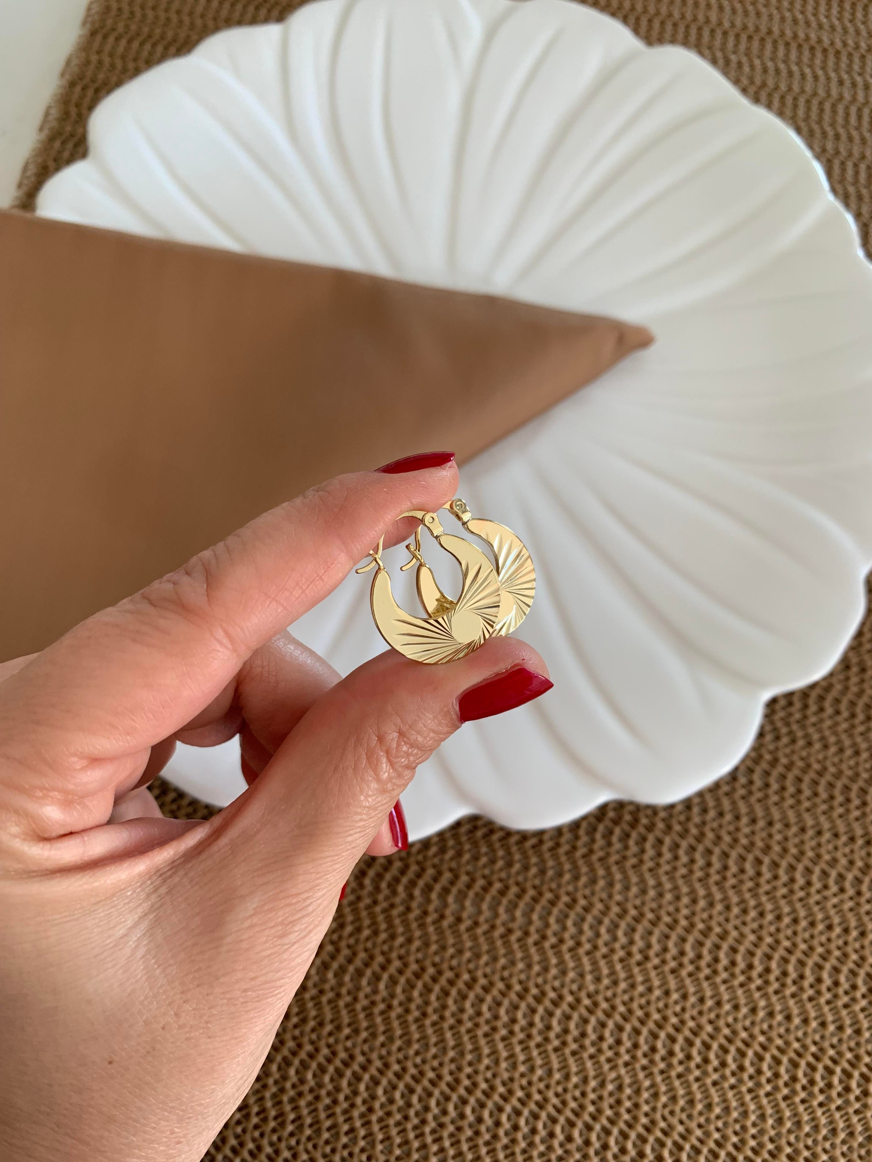 Vip Gold Plaka Çizgili Sepet Halka Küpe