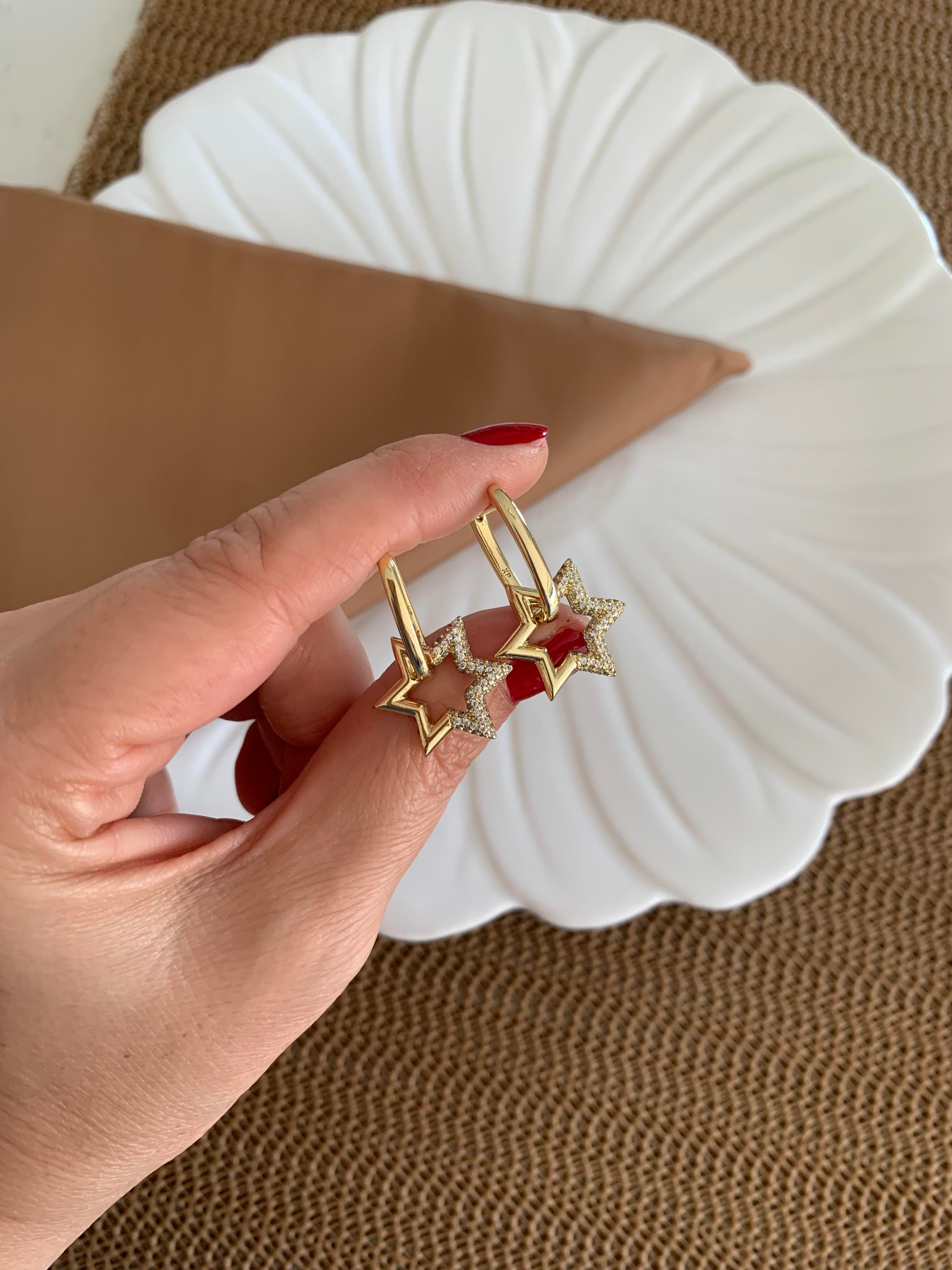Vip Gold Plaka U Zirkon Taşlı Yıldız Sallantılı Küpe