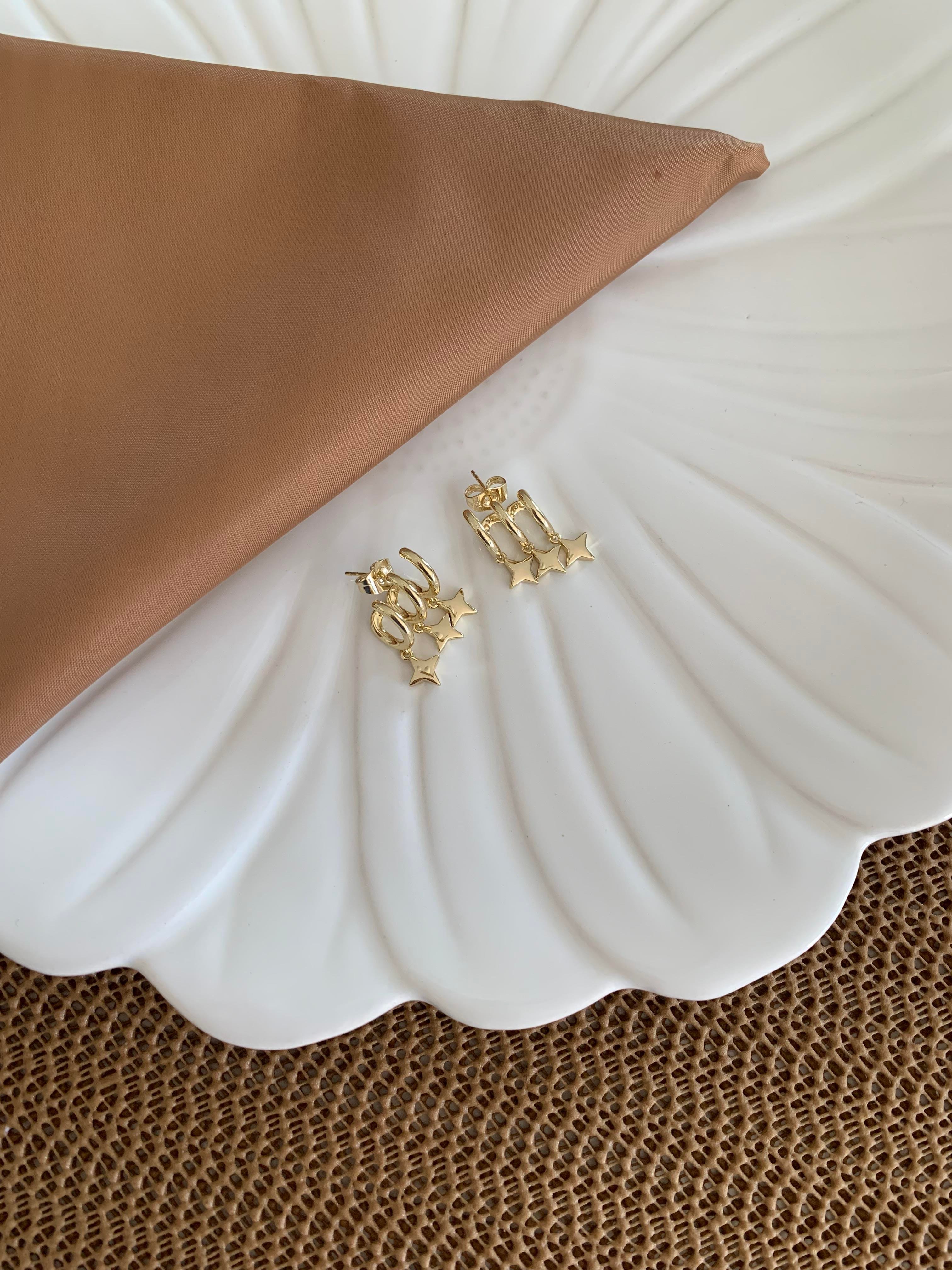 Vip Gold Plaka Yıldız Sallantılı Tasarım Küpe