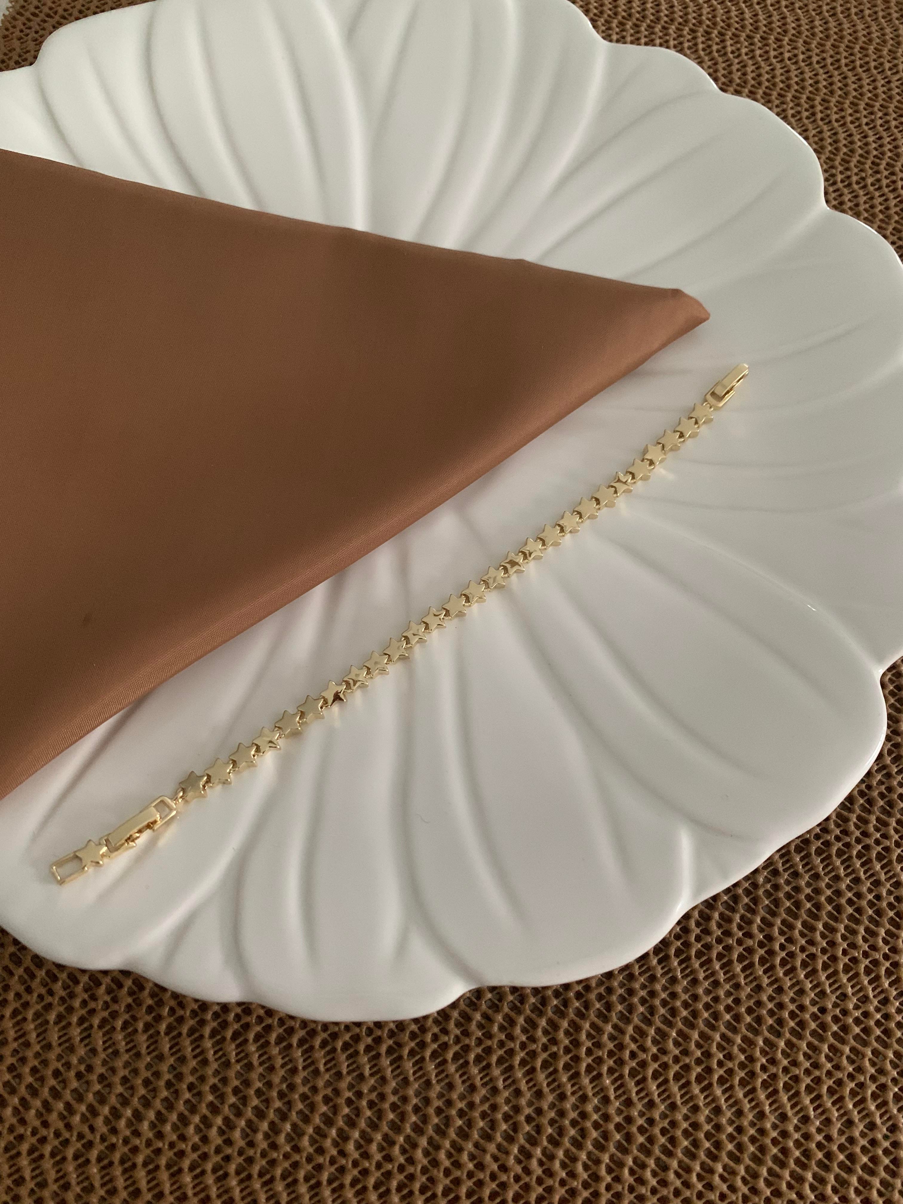 Vip Gold Plaka Yıldız Sıralı Tasarım Bileklik