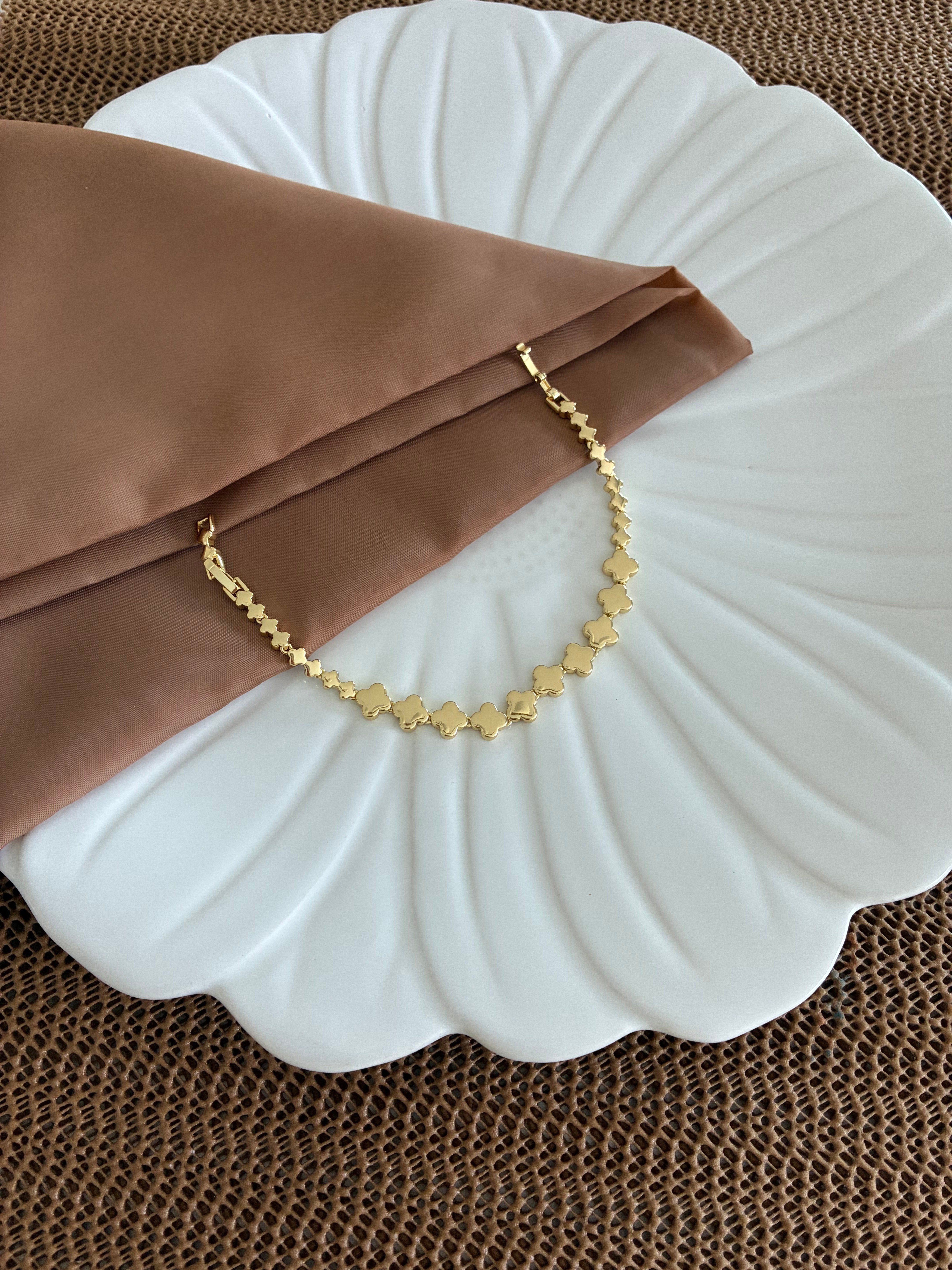 Vip Gold Plaka Yonca  Sıralı Bileklik