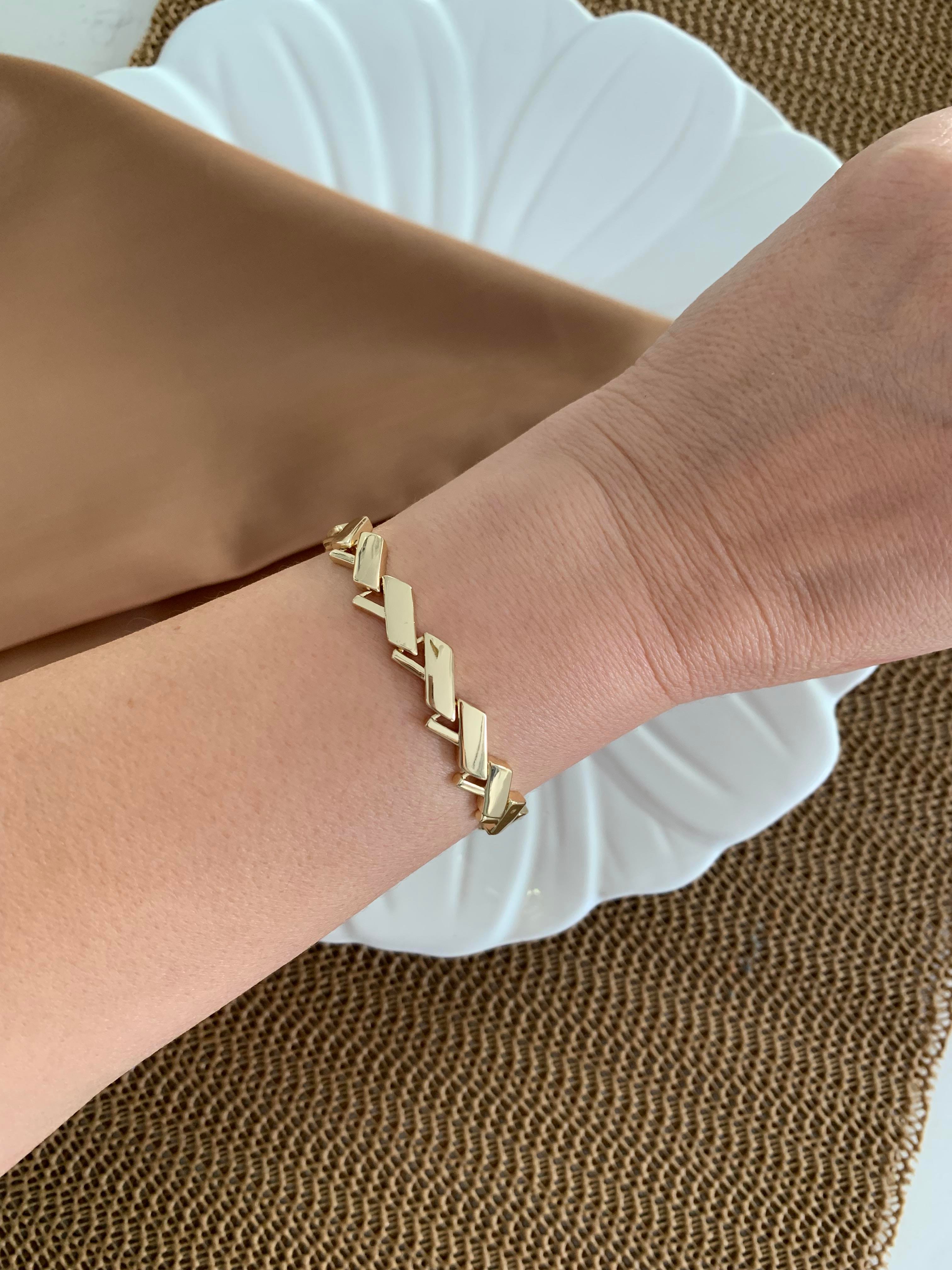 Vip Gold Plaka  Zikzak Sıralı Bileklik