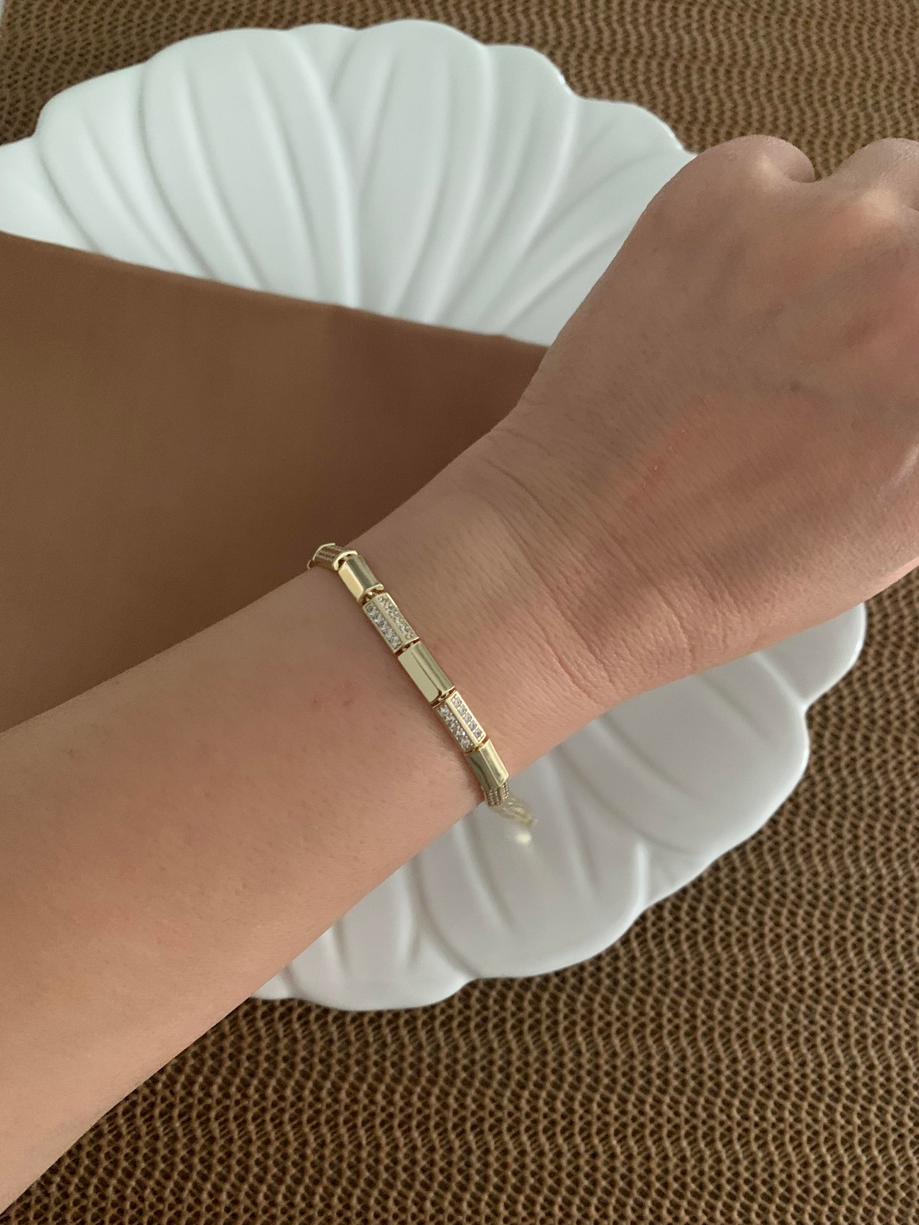 Vip Gold Plaka Zirkon Taş Küp Sıralı Tasarım Bileklik